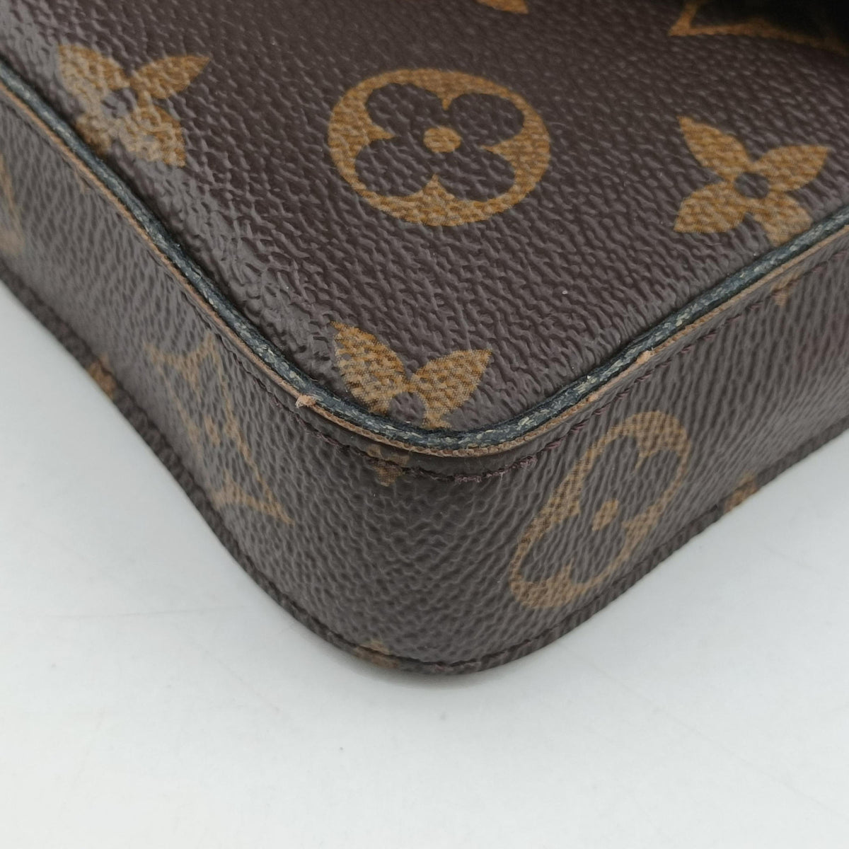 Secondhand Louis Vuitton Pochette Felicie Brown Monogram Canvas M61276 shoulderbag | stylenewstar