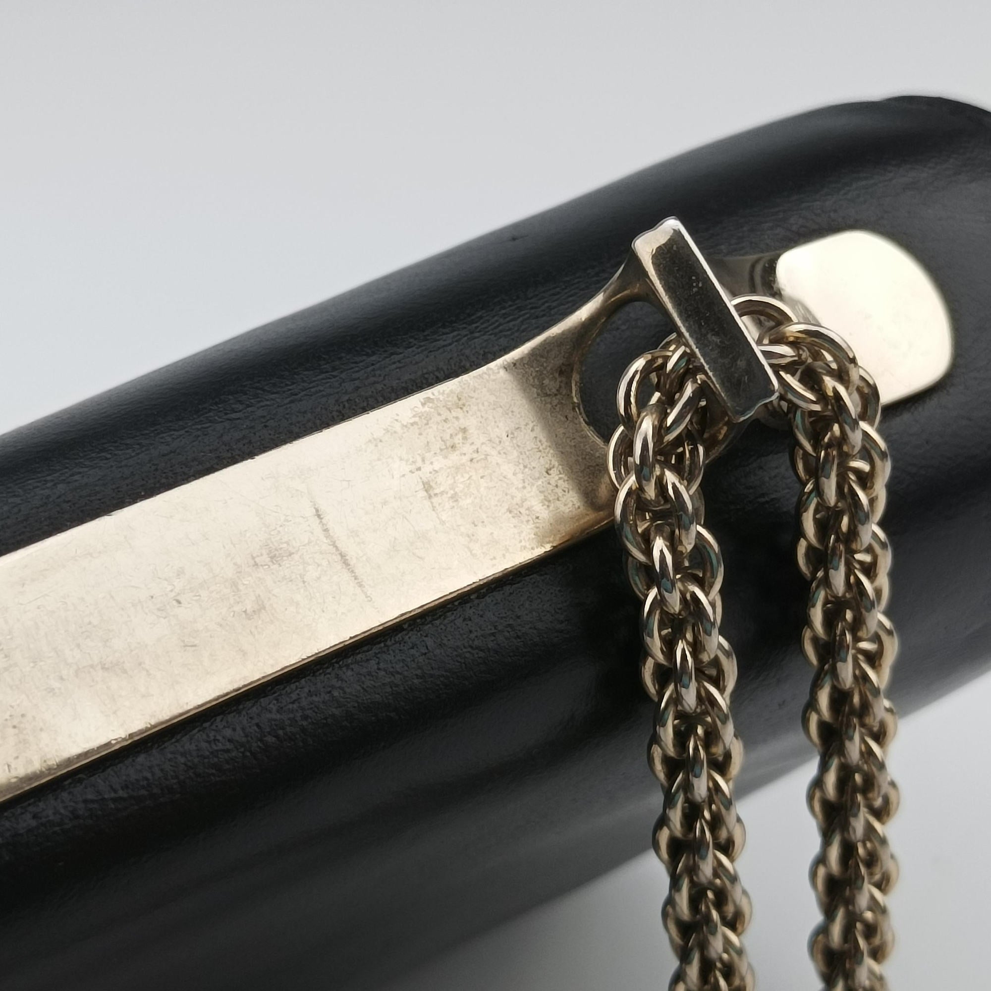 Pre-owned Valentino Rockstud Va Va Voom Black Leather  shoulderbag | stylenewstar
