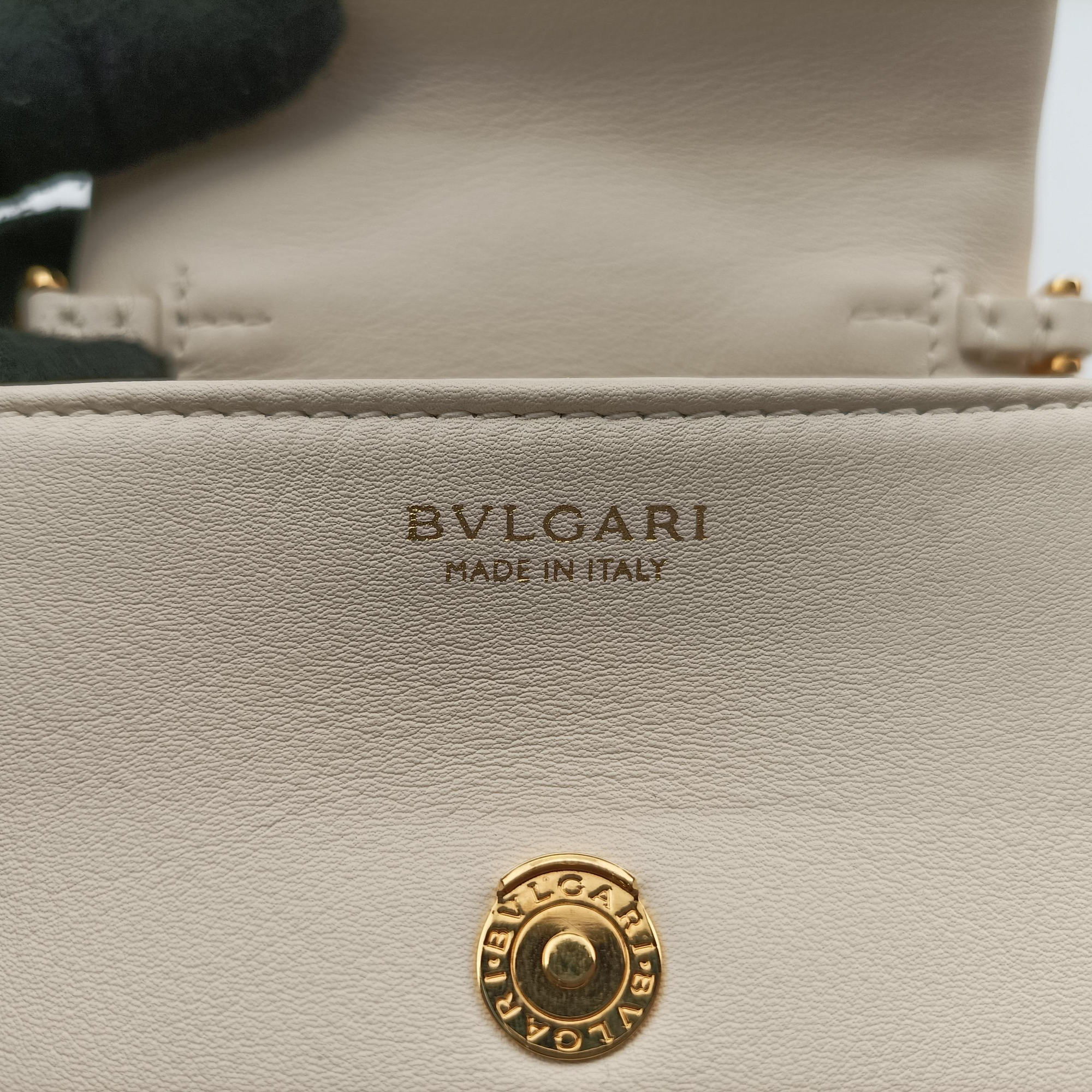 Pre-owned Bvlgari Serpenti Cabochon Micro Ivory Opal calf  shoulderbag | stylenewstar