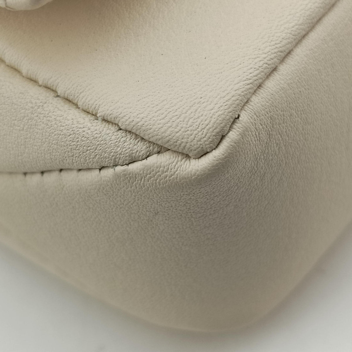 Pre-owned Bvlgari Serpenti Cabochon Micro Ivory Opal calf  shoulderbag | stylenewstar
