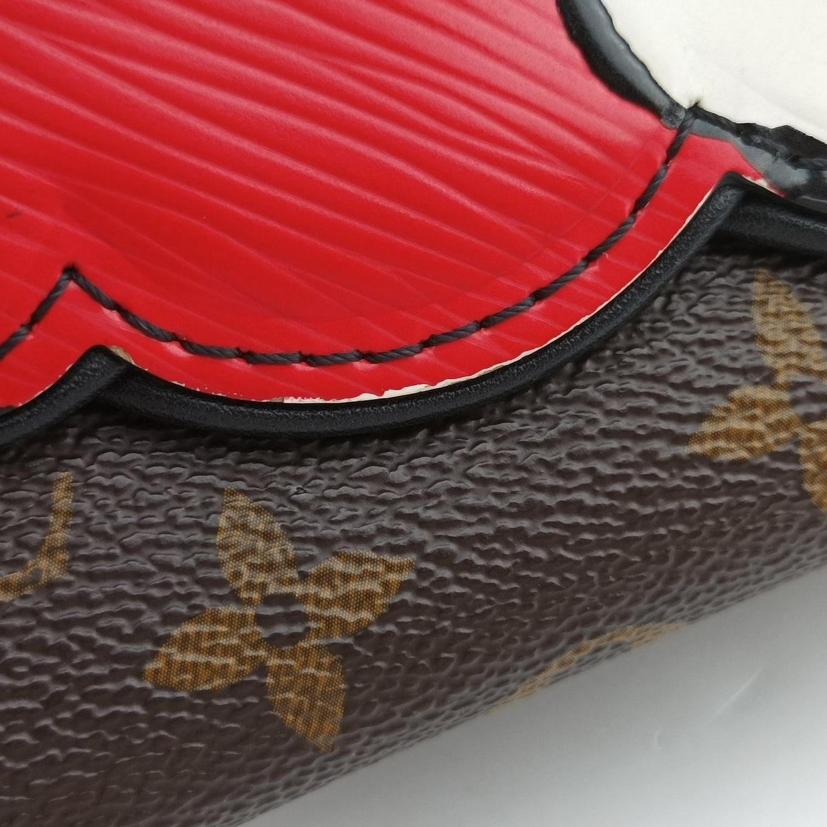 Pre-owned Louis Vuitton Pochette Kabuki Mask Red × Brown Monogram Canvas × Epi Leather M43527 shoulderbag | stylenewstar