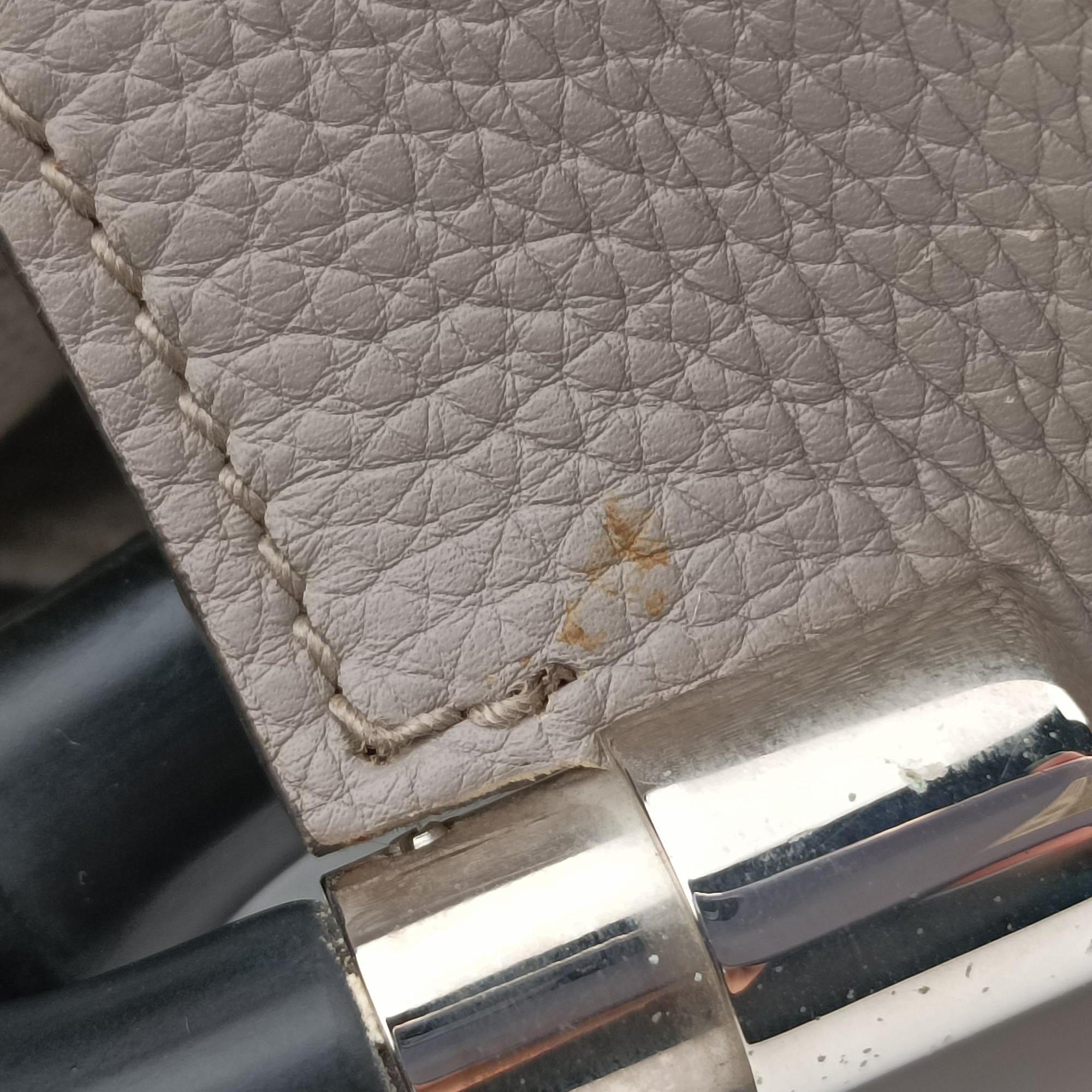 Pre-owned Gucci BAMBOO Grey Leather 370829 handbag | stylenewstar
