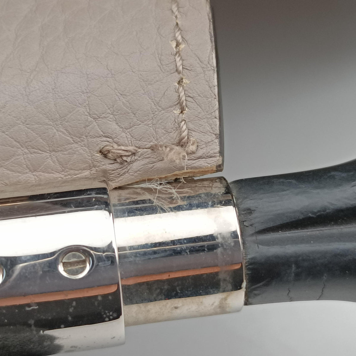 Pre-owned Gucci BAMBOO Grey Leather 370829 handbag | stylenewstar