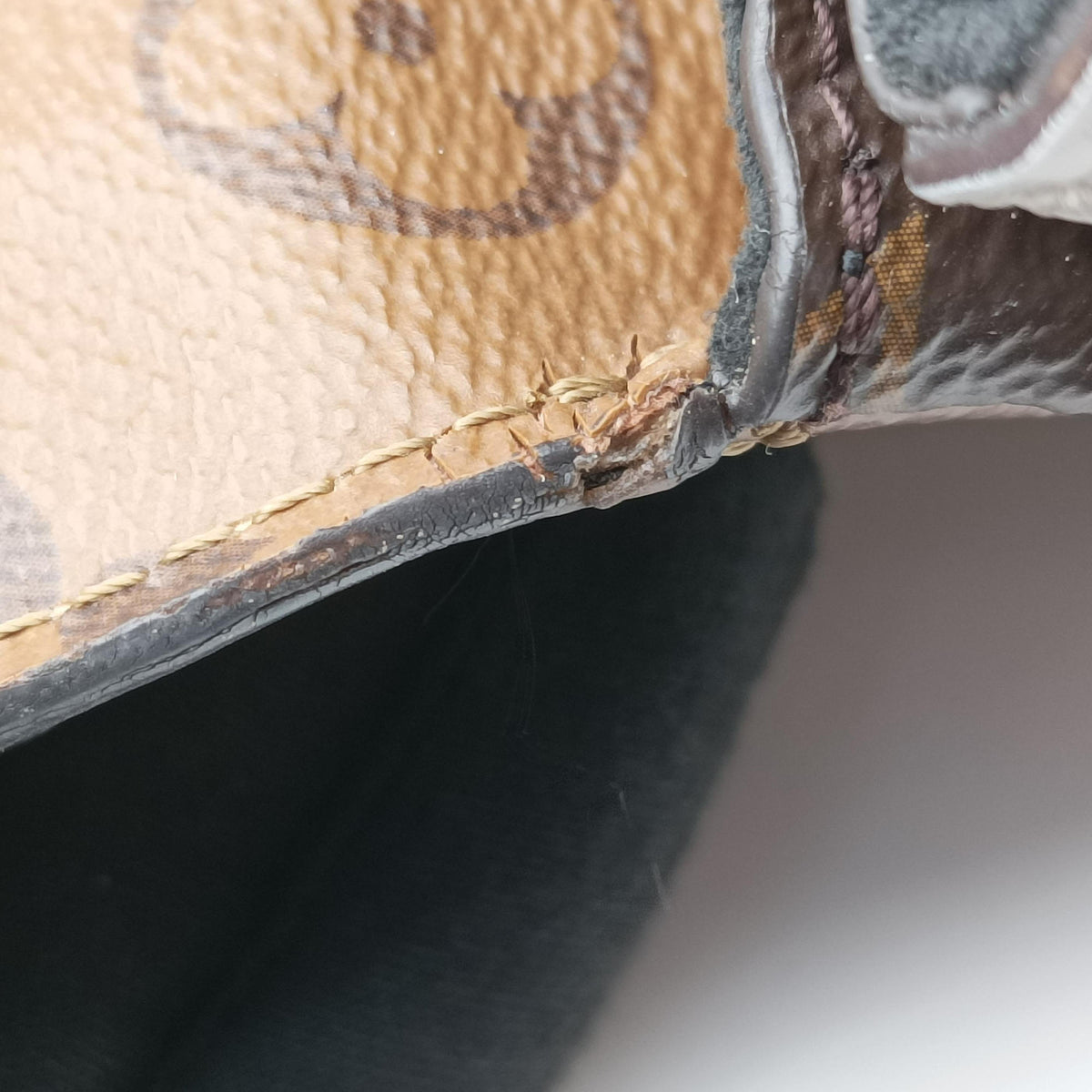 Pre-owned Louis Vuitton Chantilly Lock Brown x white Monogram x Leather  shoulderbag | stylenewstar