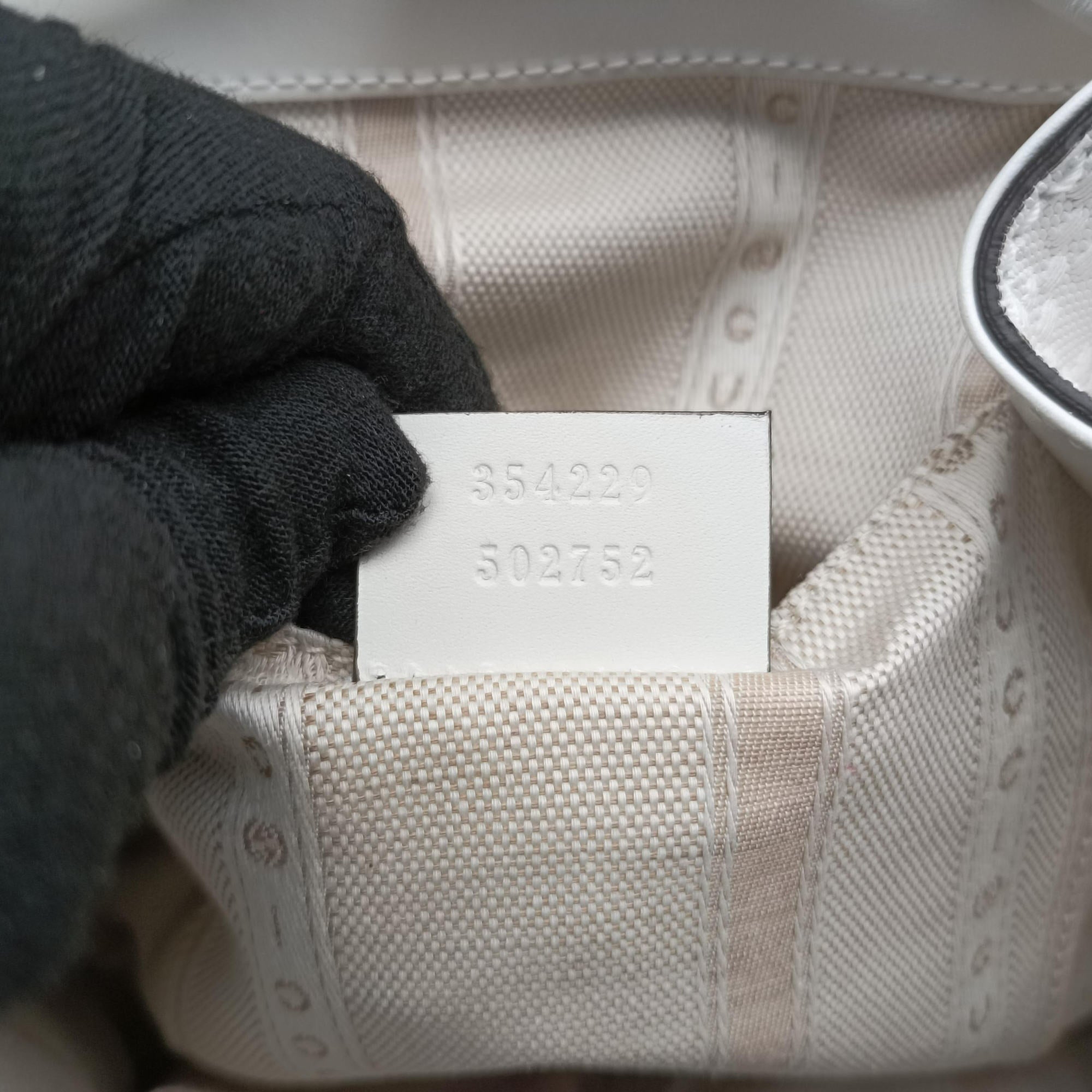Pre-owned Gucci Bright Diamante Bucket White Leather 354229 shoulderbag | stylenewstar