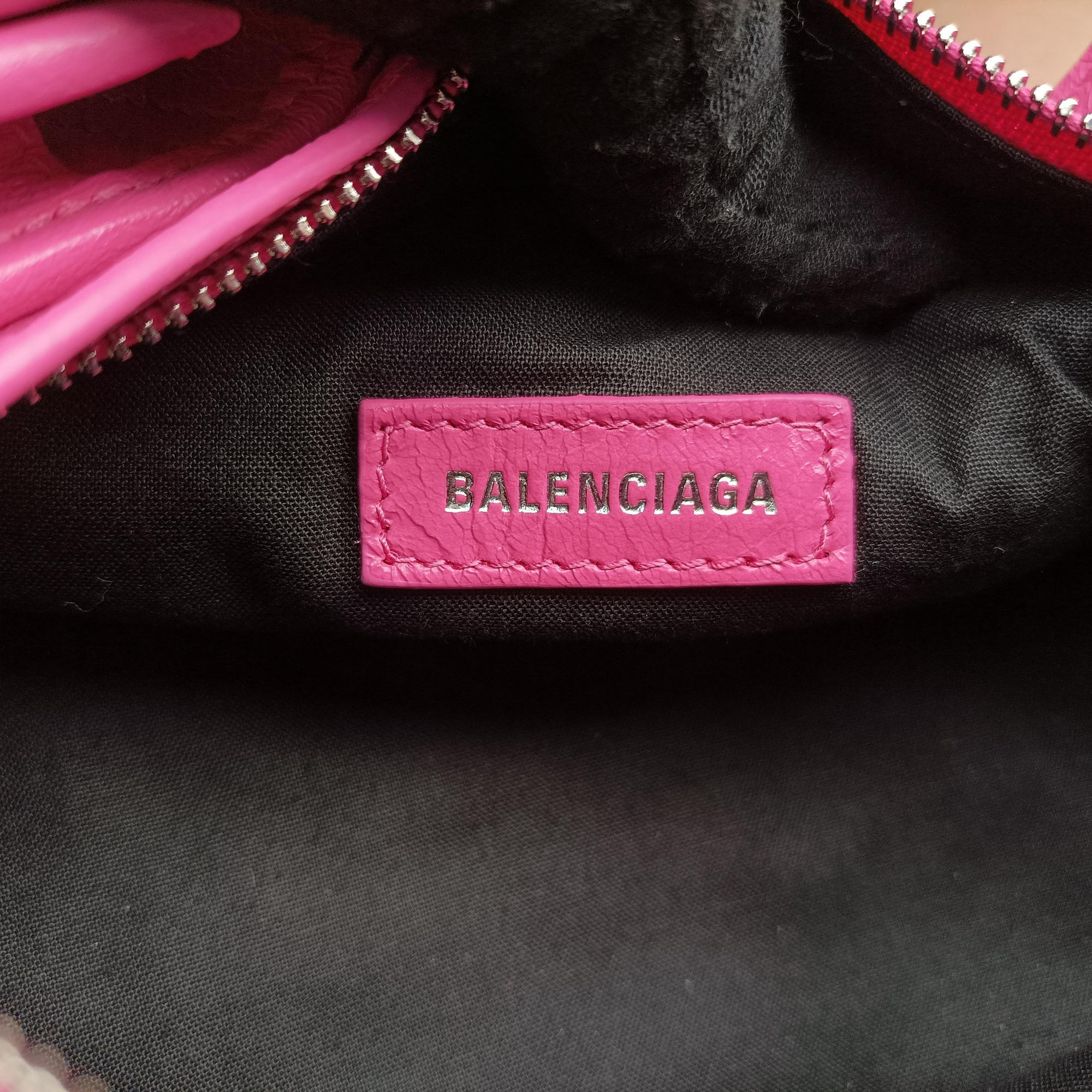 Vintage Balenciaga Superbusy XS Sling Bag Pink leather 762516 shoulderbag | stylenewstar