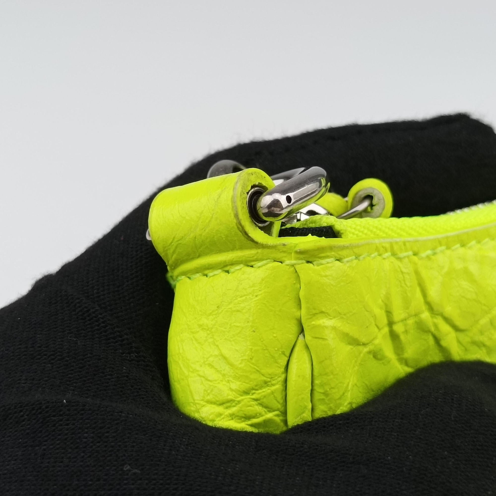 Pre-owned Balenciaga Le Cagole YellowGreen lambskin  shoulderbag | stylenewstar
