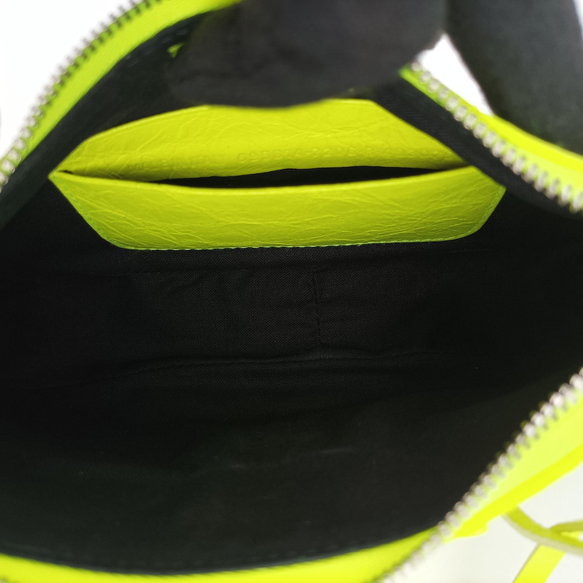 Pre-owned Balenciaga Le Cagole YellowGreen lambskin  shoulderbag | stylenewstar