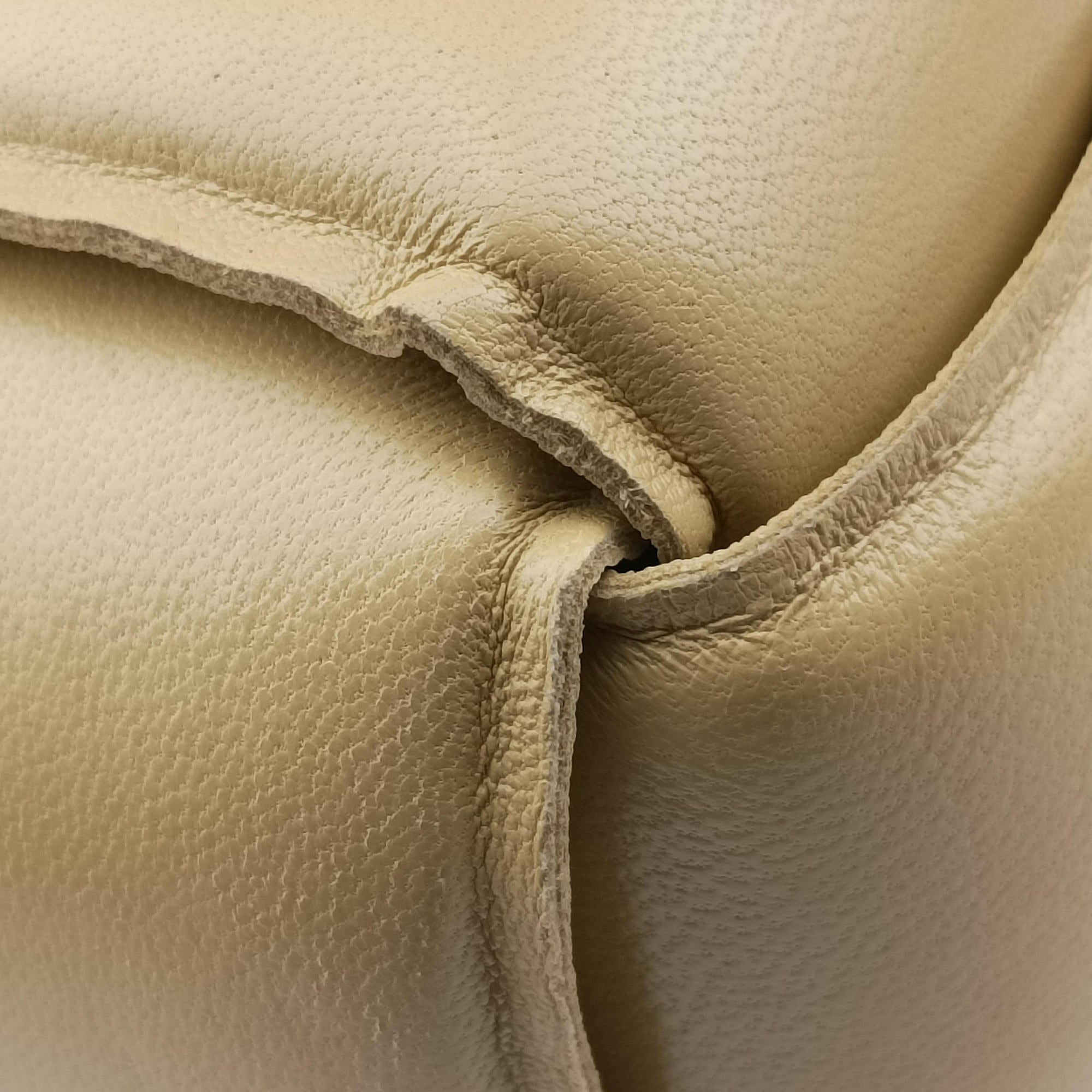 Pre-owned Bottega Veneta Padded CASSETTE Beige lambskin  shoulderbag | stylenewstar