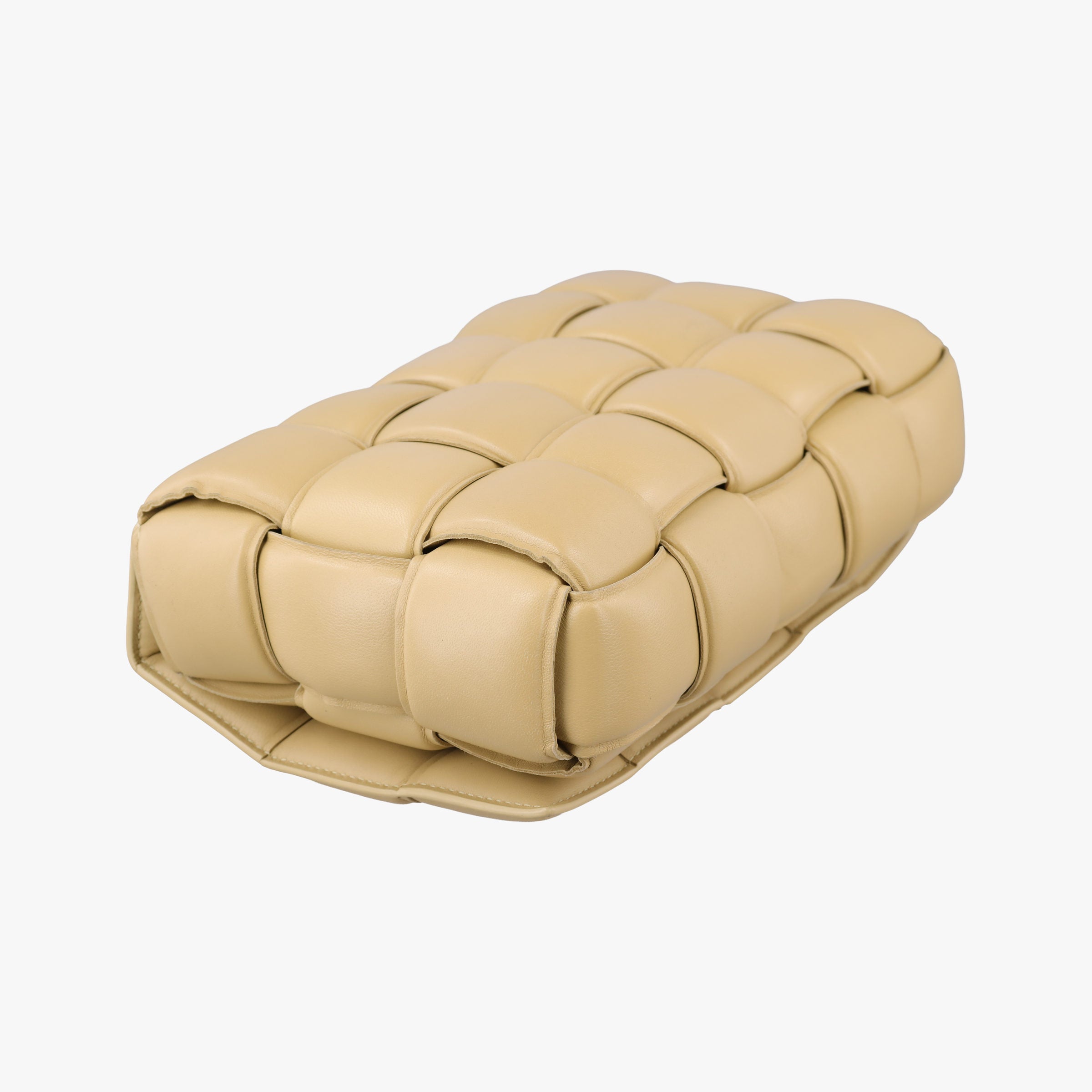 Pre-owned Bottega Veneta Padded CASSETTE Beige lambskin  shoulderbag | stylenewstar