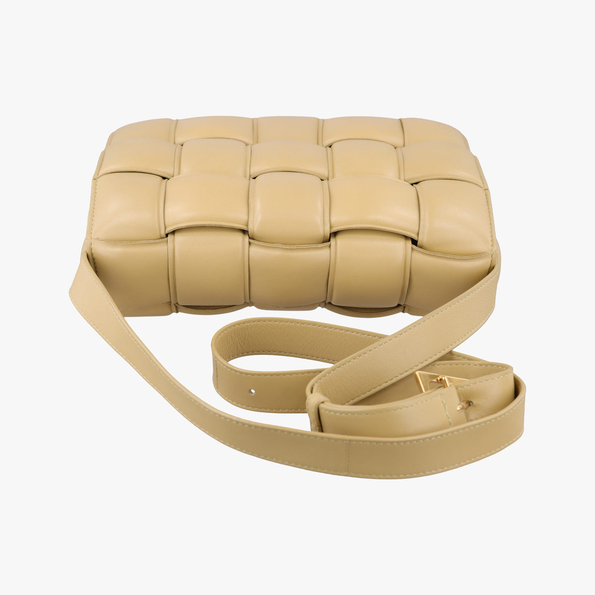 Pre-owned Bottega Veneta Padded CASSETTE Beige lambskin  shoulderbag | stylenewstar