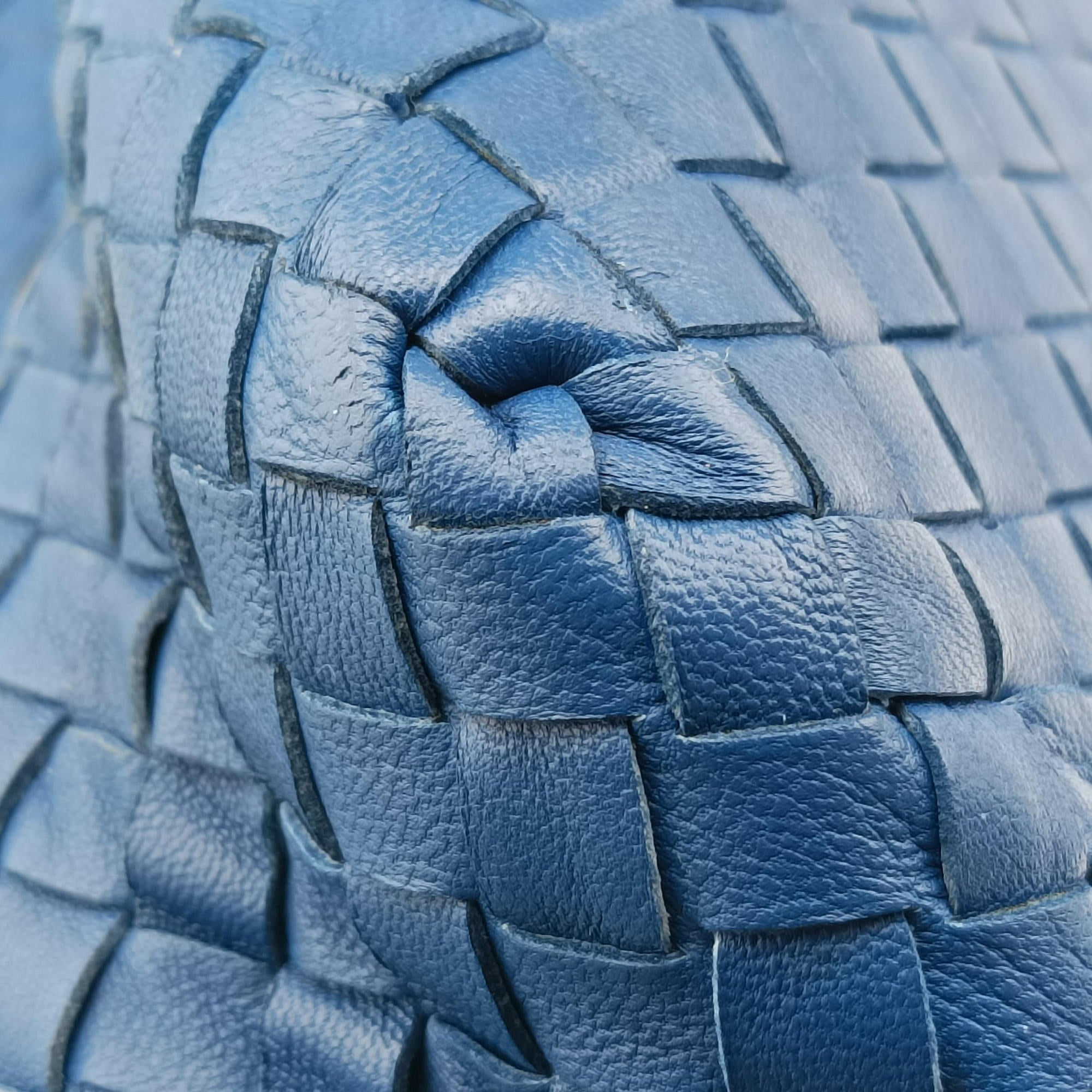 Pre-owned Bottega Veneta Intrecciato Blue lambskin  handbag | stylenewstar