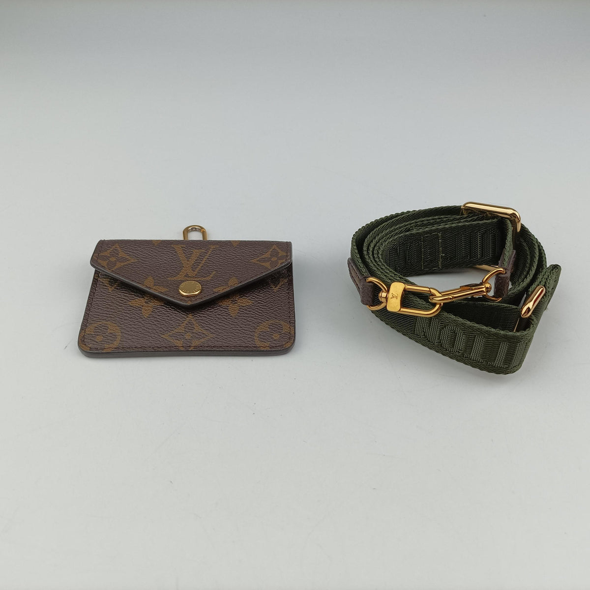 Vintage Louis Vuitton Multi Pochette FeLICIE Brown×KHAKI Monogram Canvas M80091 shoulderbag | stylenewstar