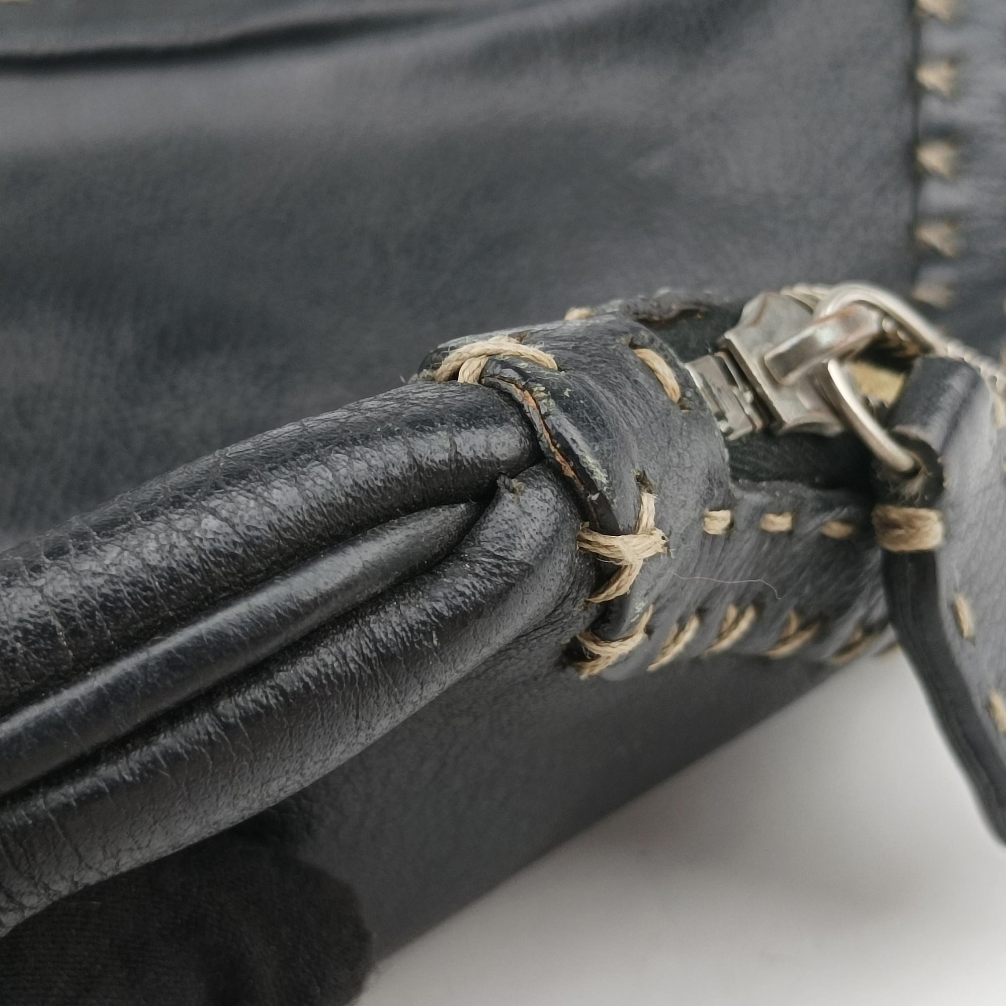 Pre-owned Fendi hobo Black Leather 268749 shoulderbag | stylenewstar
