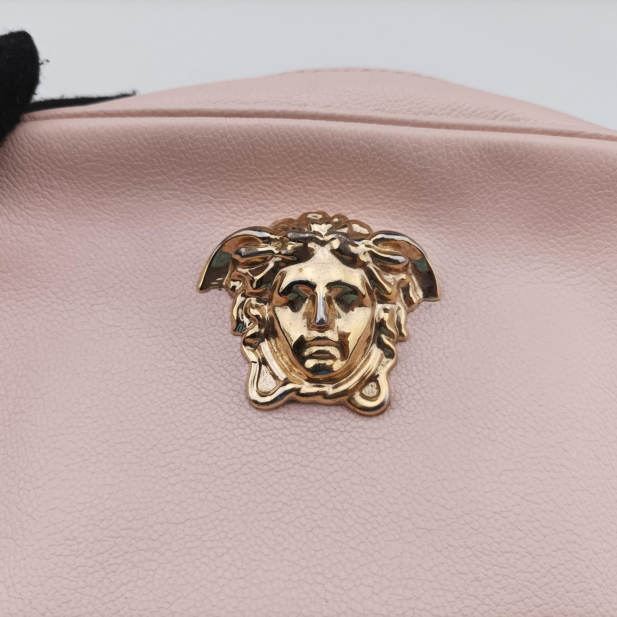 Pre-owned VERSACE La Medusa Pink Leather  shoulderbag | stylenewstar