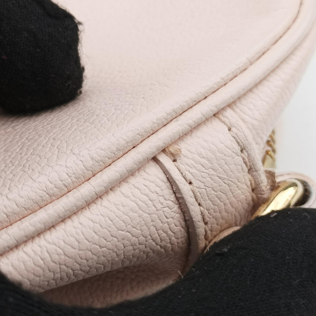 Pre-owned VERSACE La Medusa Pink Leather  shoulderbag | stylenewstar