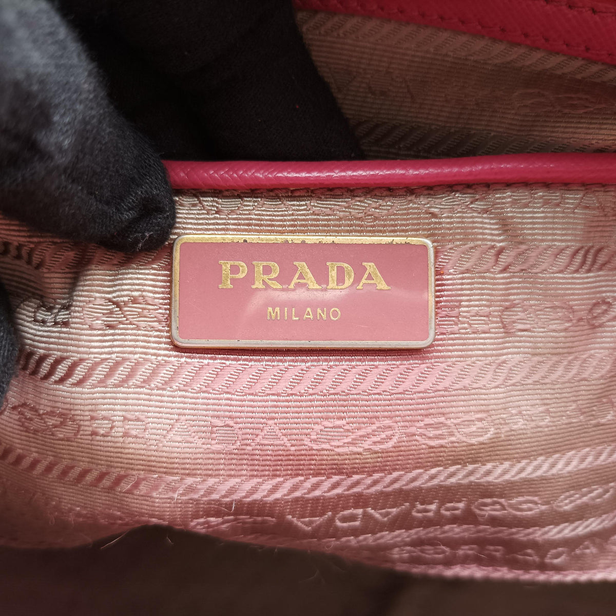 Pre-owned Prada Galleria Pink SAFFIANO Leather BN1874 handbag | stylenewstar