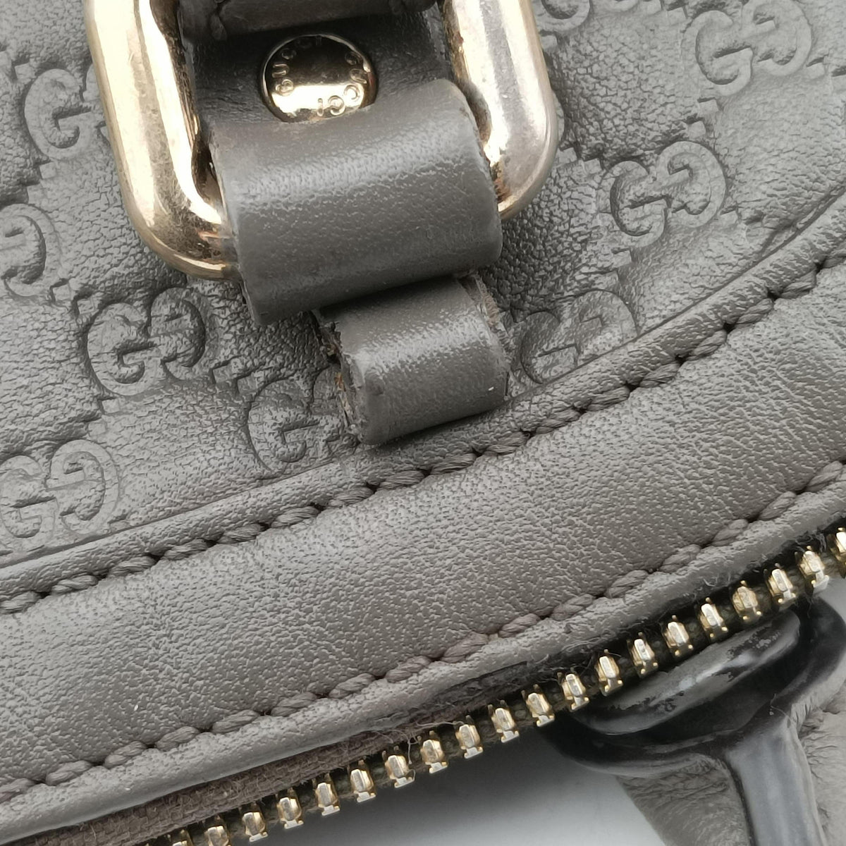 Vintage Gucci Microguccissima Grey Leather 449654 shoulderbag | stylenewstar
