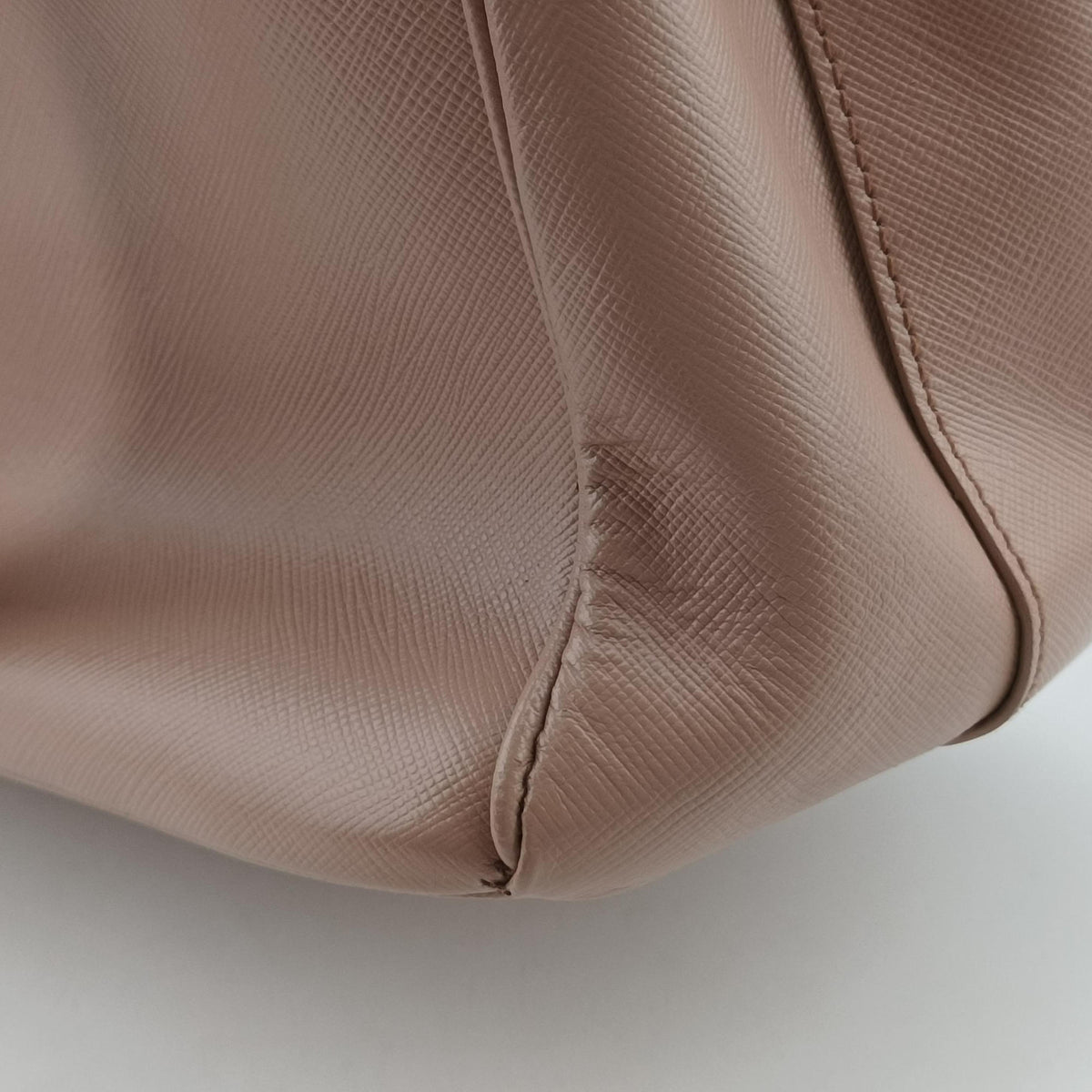 Vintage Prada Galleria Pink SAFFIANO Leather BN1786 shoulderbag | stylenewstar
