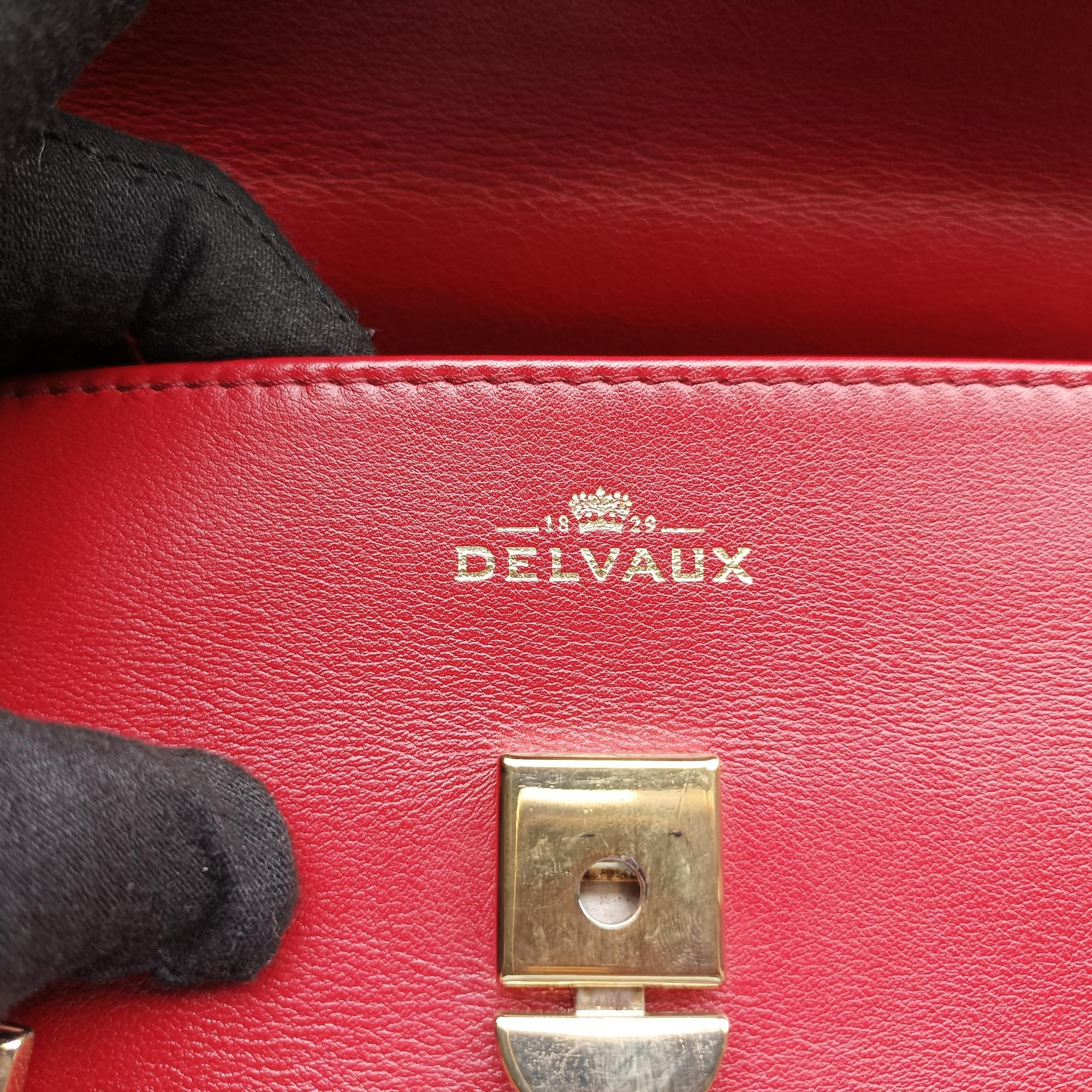 Pre-owned Delvaux Tampete Burgundy Leather  shoulderbag | stylenewstar