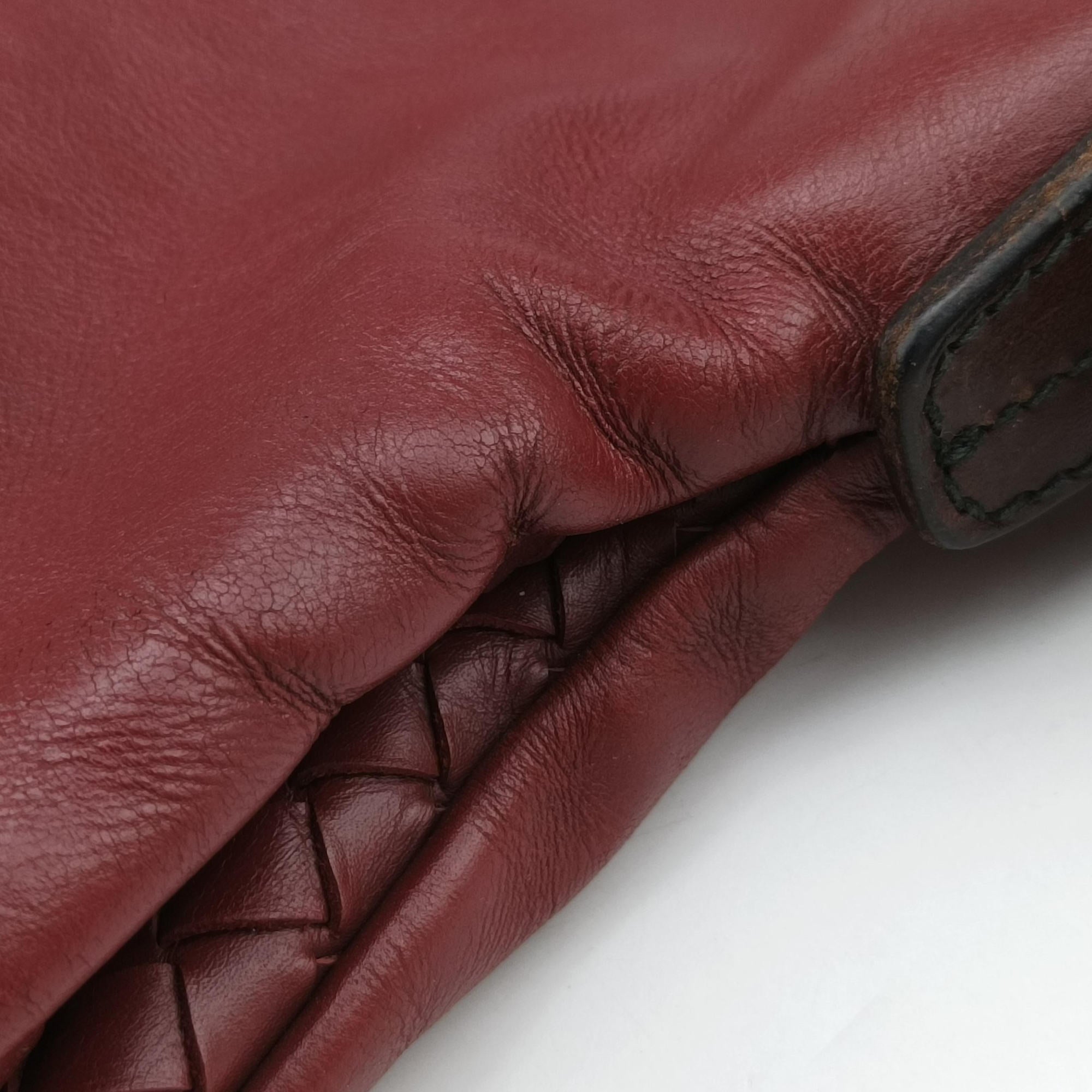 Pre-owned Bottega Veneta Intrecciato Red lambskin  shoulderbag | stylenewstar