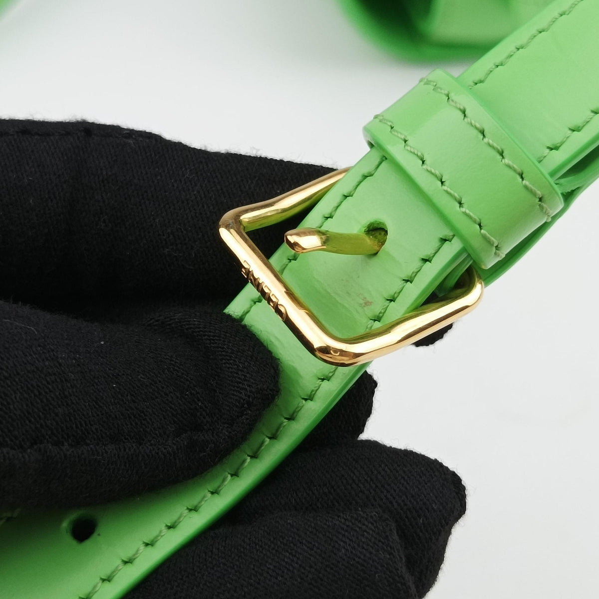 Pre-owned Celine Teen Triomphe Green Leather  shoulderbag | stylenewstar