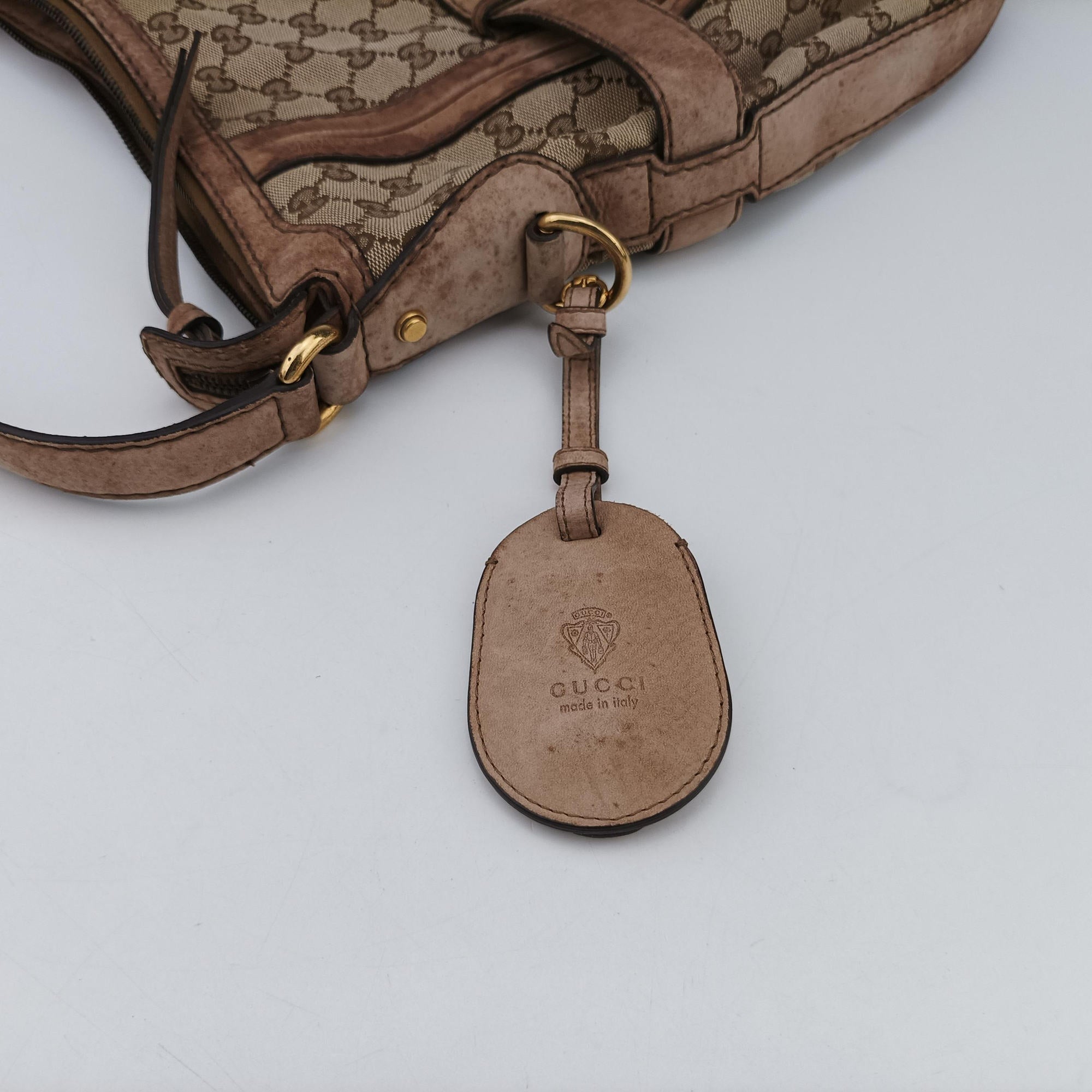 Pre-owned Gucci GG Running Beige Canvas × Suede 247185 shoulderbag | stylenewstar