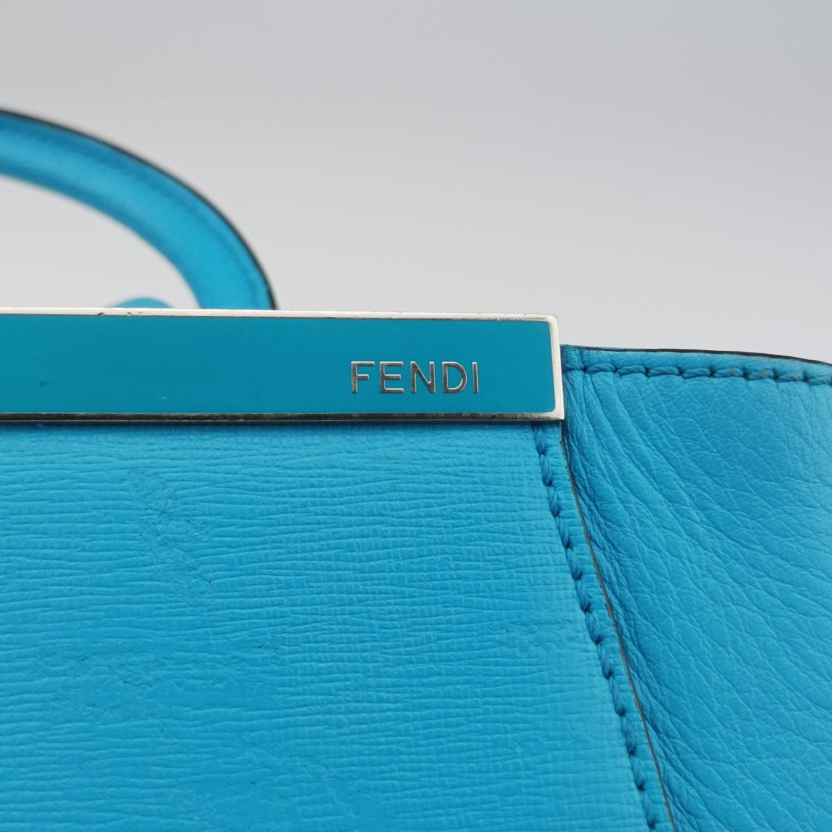 Pre-owned Fendi Petite 2 JOURS Blue Leather 8BH258 shoulderbag | stylenewstar
