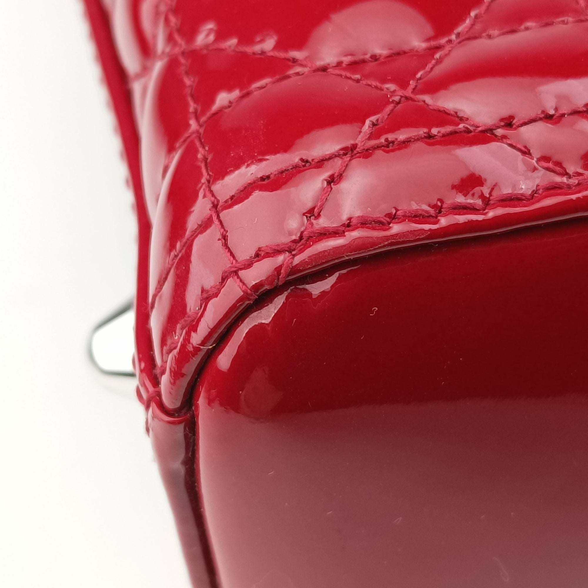 Pre-owned Christian Dior Lady Dior Red patent  shoulderbag | stylenewstar