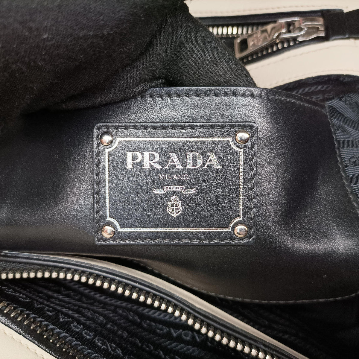 Pre-owned Prada Tote Bag White Leather BN2611 shoulderbag | stylenewstar