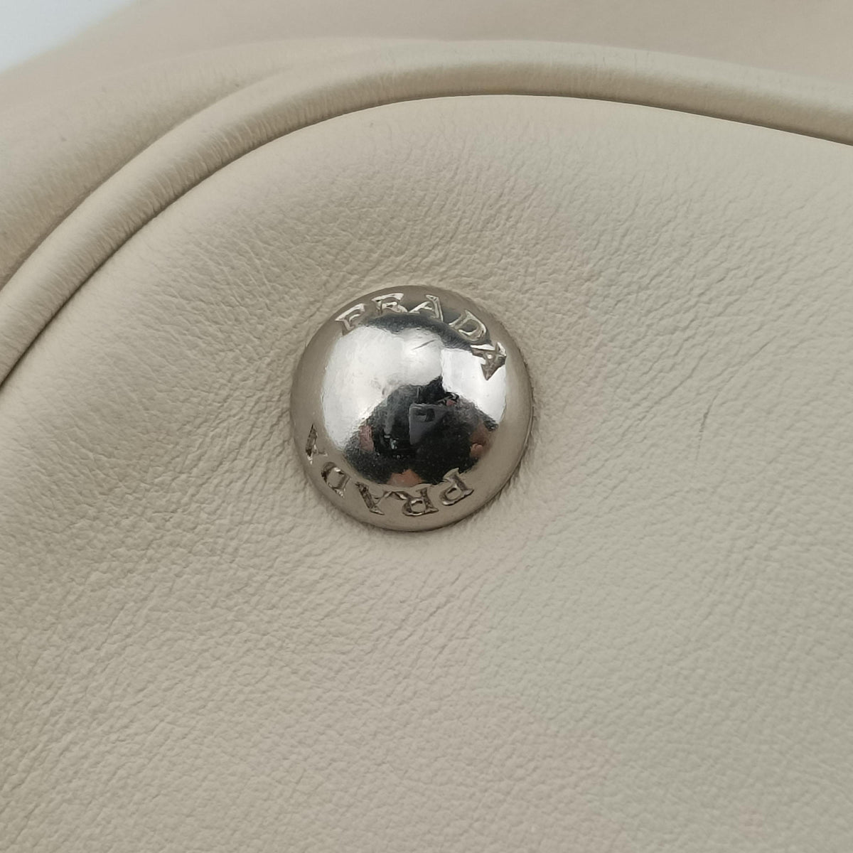 Pre-owned Prada Tote Bag White Leather BN2611 shoulderbag | stylenewstar
