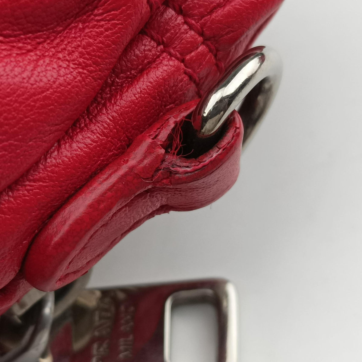 Pre-owned Prada Gaufre Mini Red leather 1BH112 shoulderbag | stylenewstar
