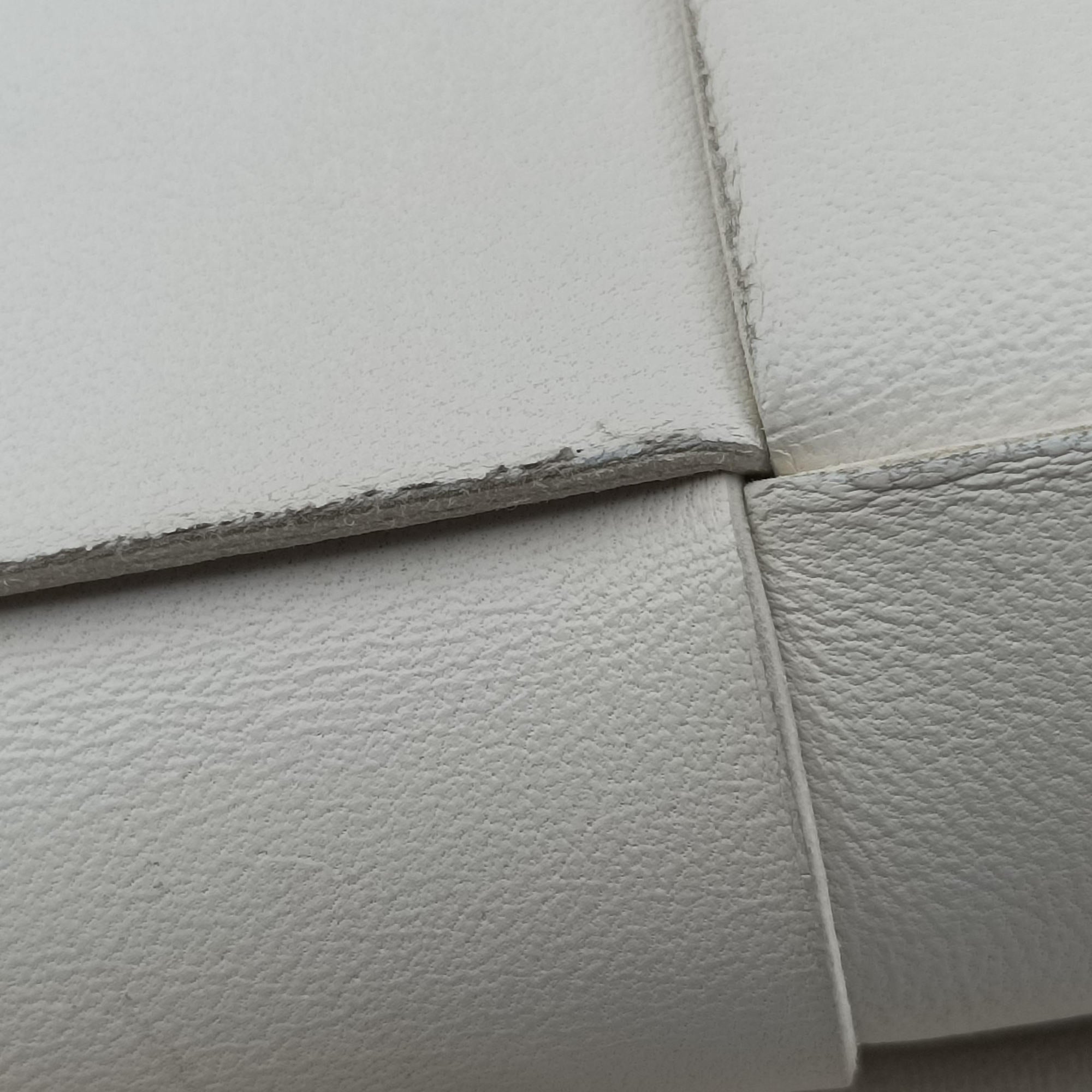 Pre-owned Bottega Veneta candy cassette White lambskin  shoulderbag | stylenewstar