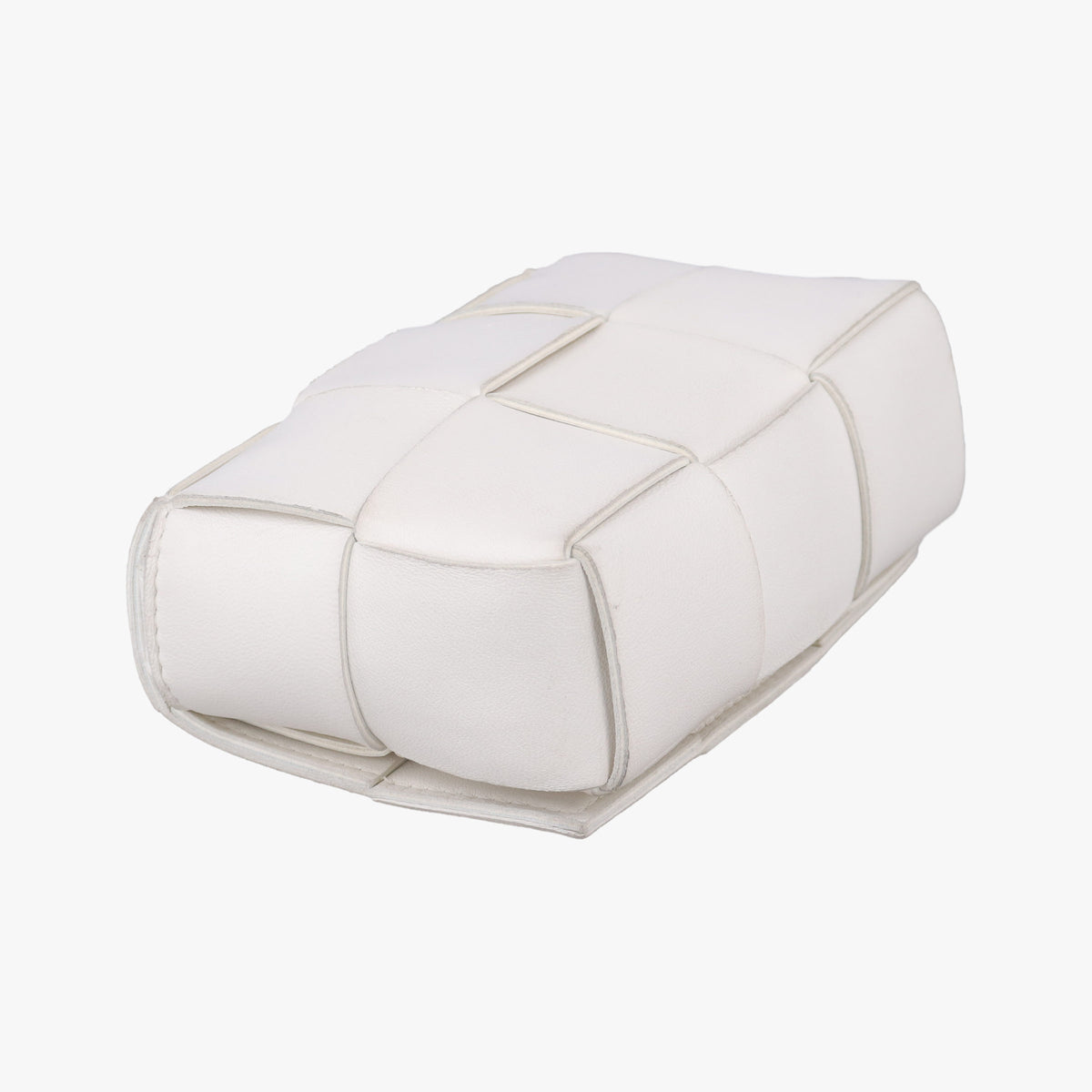 Pre-owned Bottega Veneta candy cassette White lambskin  shoulderbag | stylenewstar