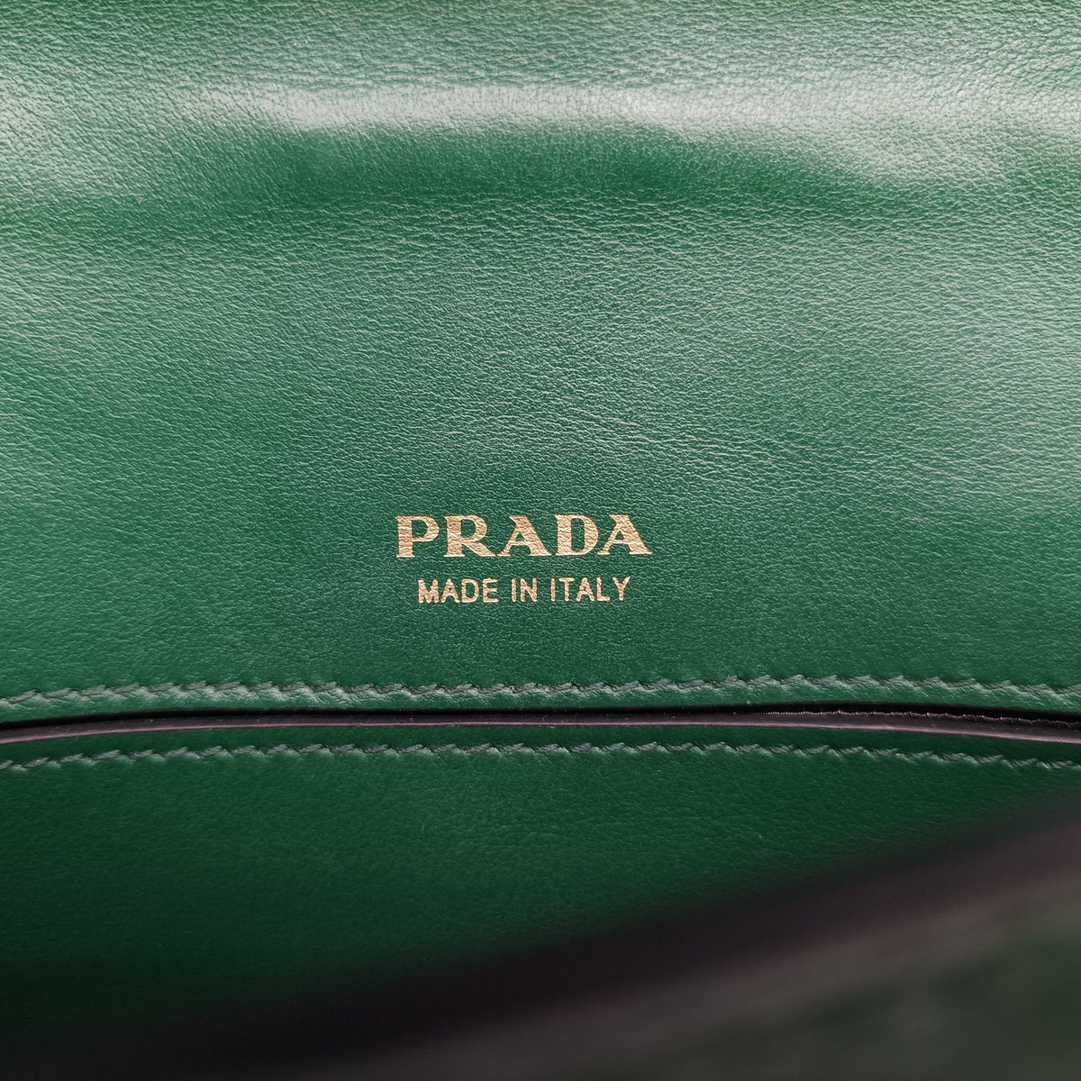 Vintage Prada City Calf Cahier Green×black leather  shoulderbag | stylenewstar