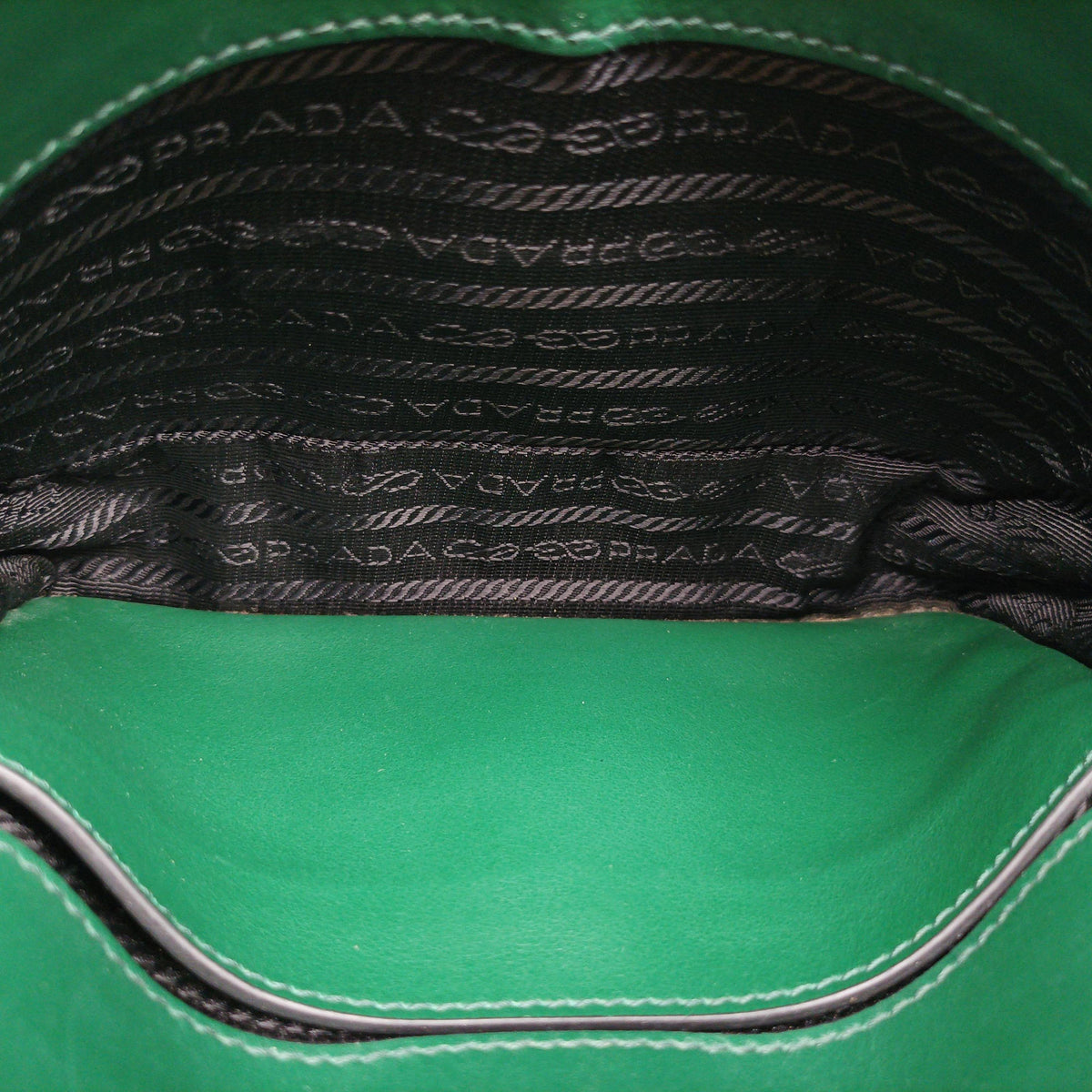 Vintage Prada City Calf Cahier Green×black leather  shoulderbag | stylenewstar
