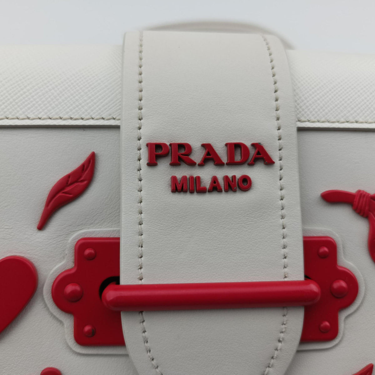 Pre-owned Prada Cahier Heart and Flower White×red leather  shoulderbag | stylenewstar