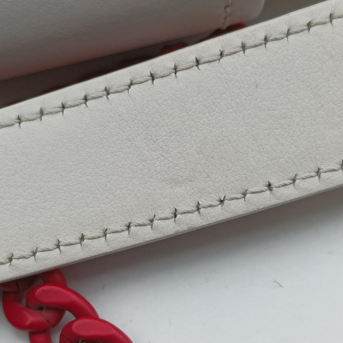 Pre-owned Prada Cahier Heart and Flower White×red leather  shoulderbag | stylenewstar