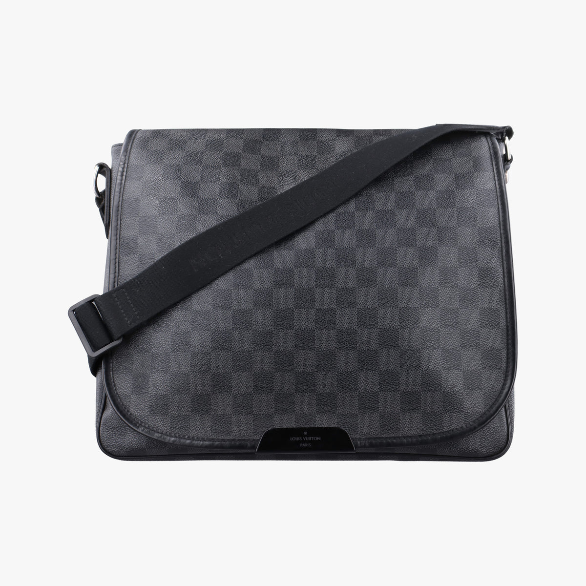 Pre-owned Louis Vuitton DANIEL MM Noir Damier GRAPHITE N58029 shoulderbag | stylenewstar