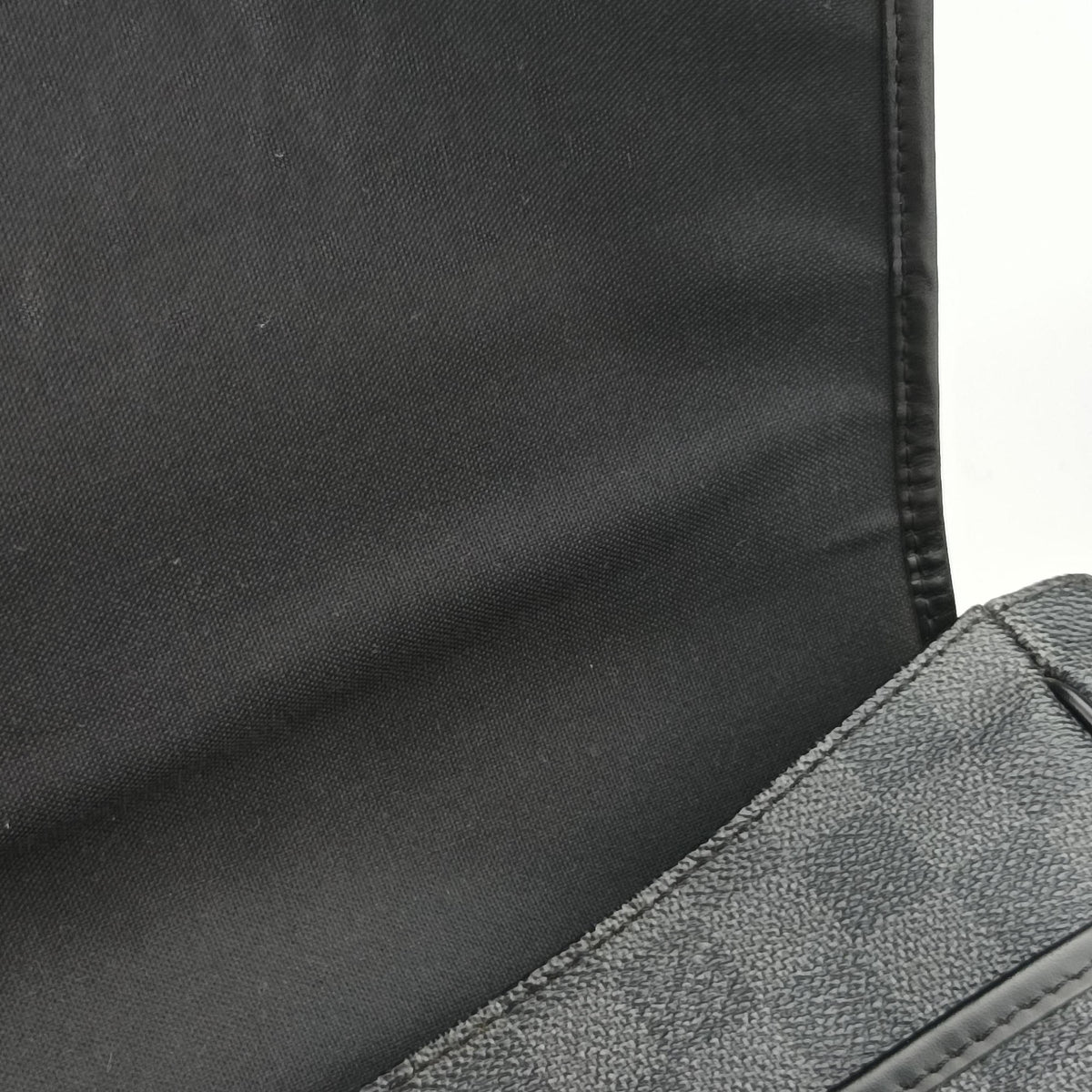 Pre-owned Louis Vuitton DANIEL MM Noir Damier GRAPHITE N58029 shoulderbag | stylenewstar