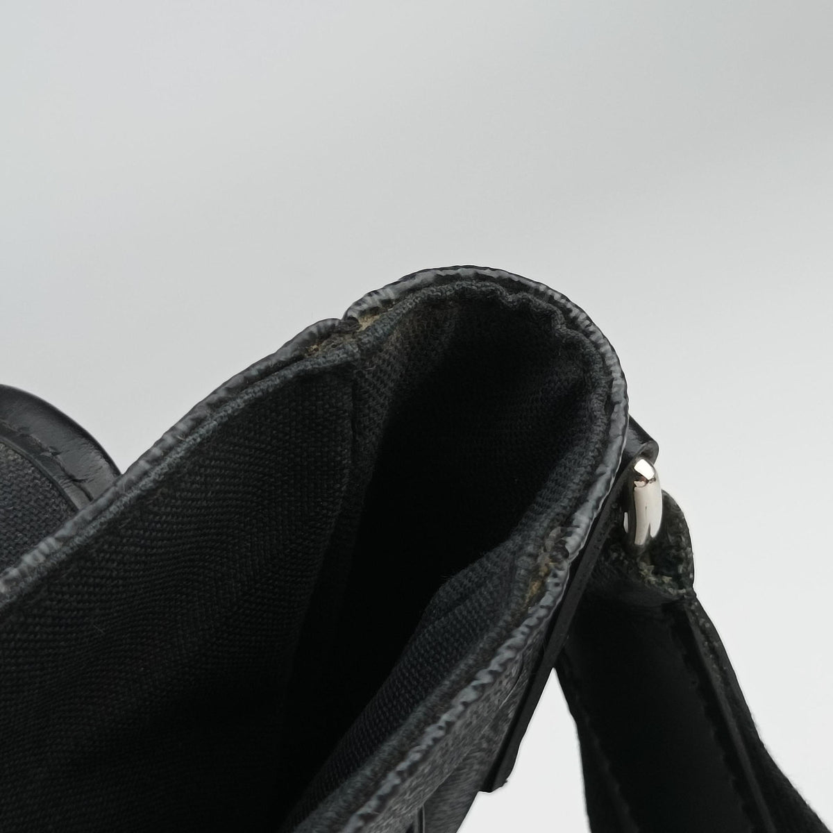 Pre-owned Louis Vuitton DANIEL MM Noir Damier GRAPHITE N58029 shoulderbag | stylenewstar
