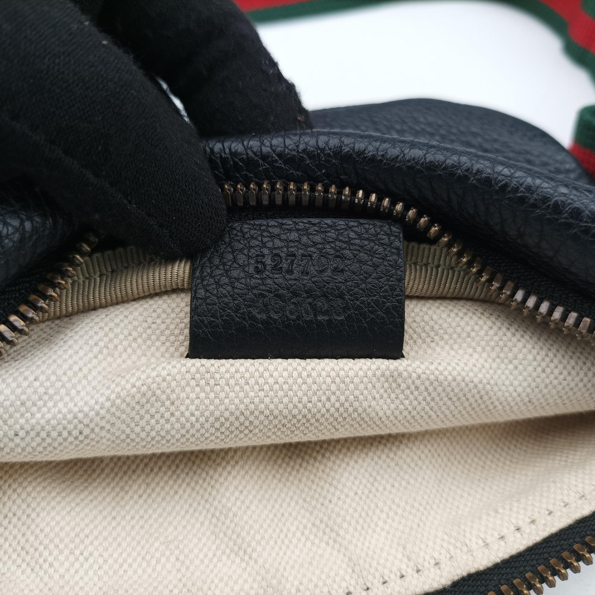 Secondhand Gucci Print Black Leather 527792 bum bag/waist bag | stylenewstar