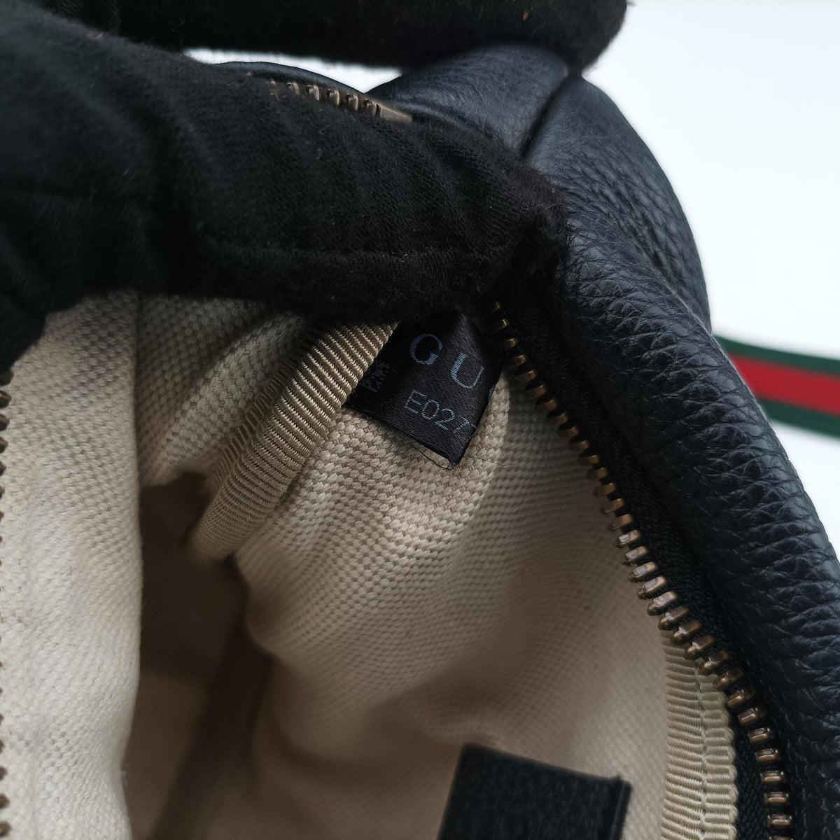 Pre-owned Gucci Print Black Leather 527792 bum bag/waist bag | stylenewstar