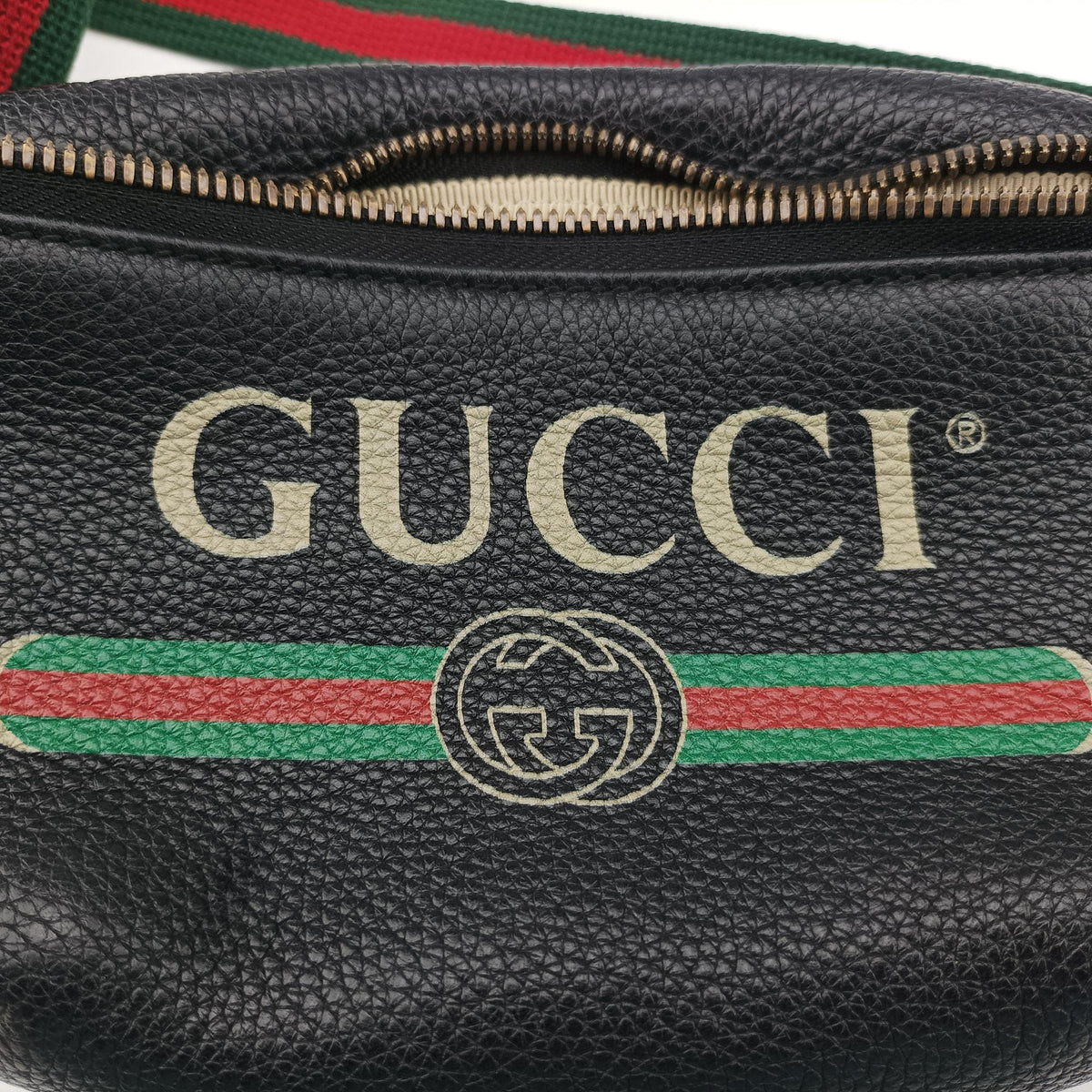 Secondhand Gucci Print Black Leather 527792 bum bag/waist bag | stylenewstar
