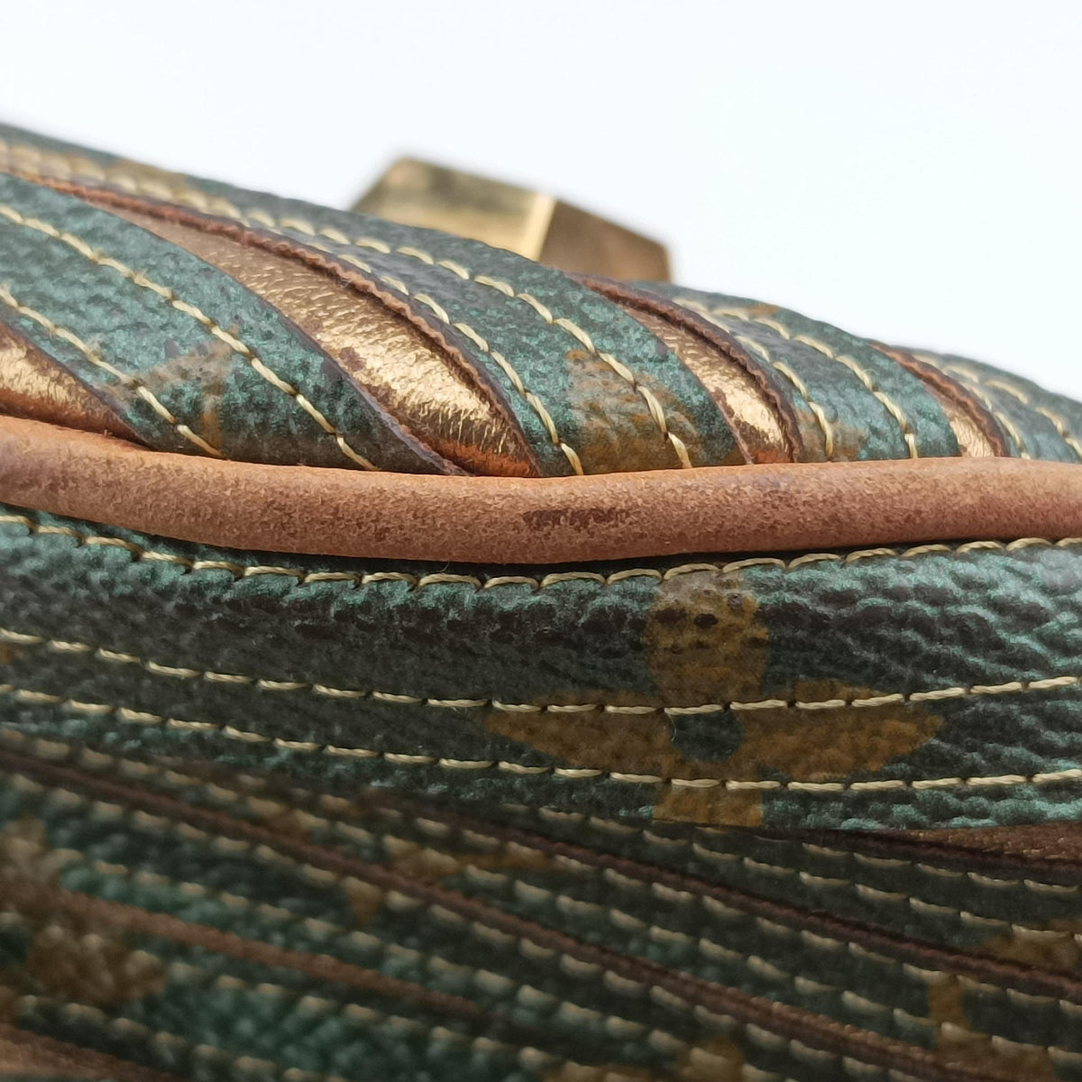 Secondhand Louis Vuitton Neo Khaki×Green Monogram Eden M40356 shoulderbag | stylenewstar