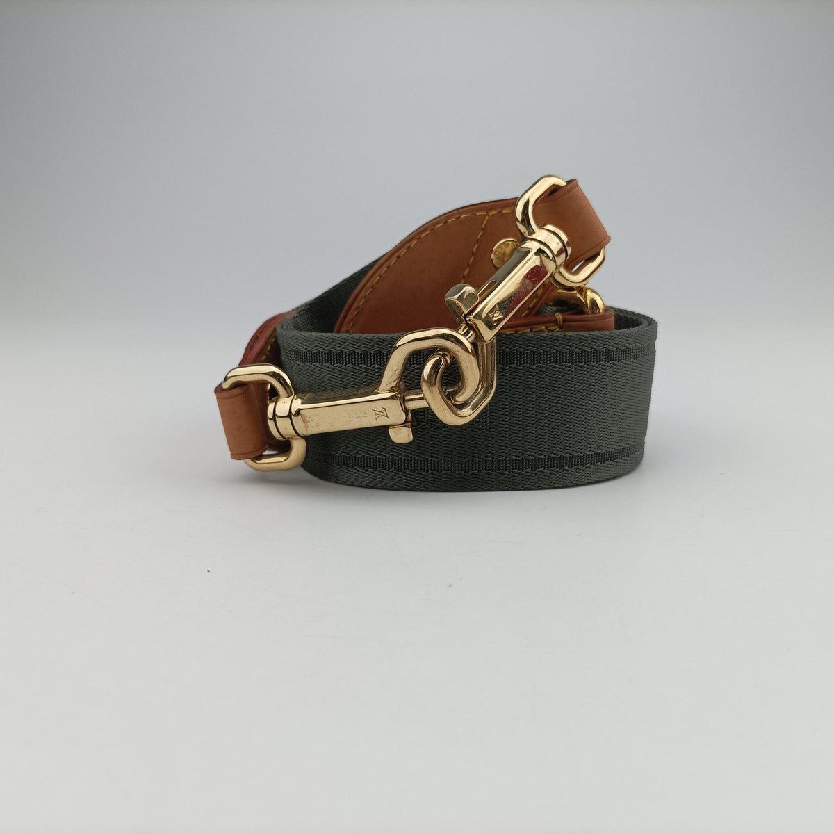 Secondhand Louis Vuitton Neo Khaki×Green Monogram Eden M40356 shoulderbag | stylenewstar
