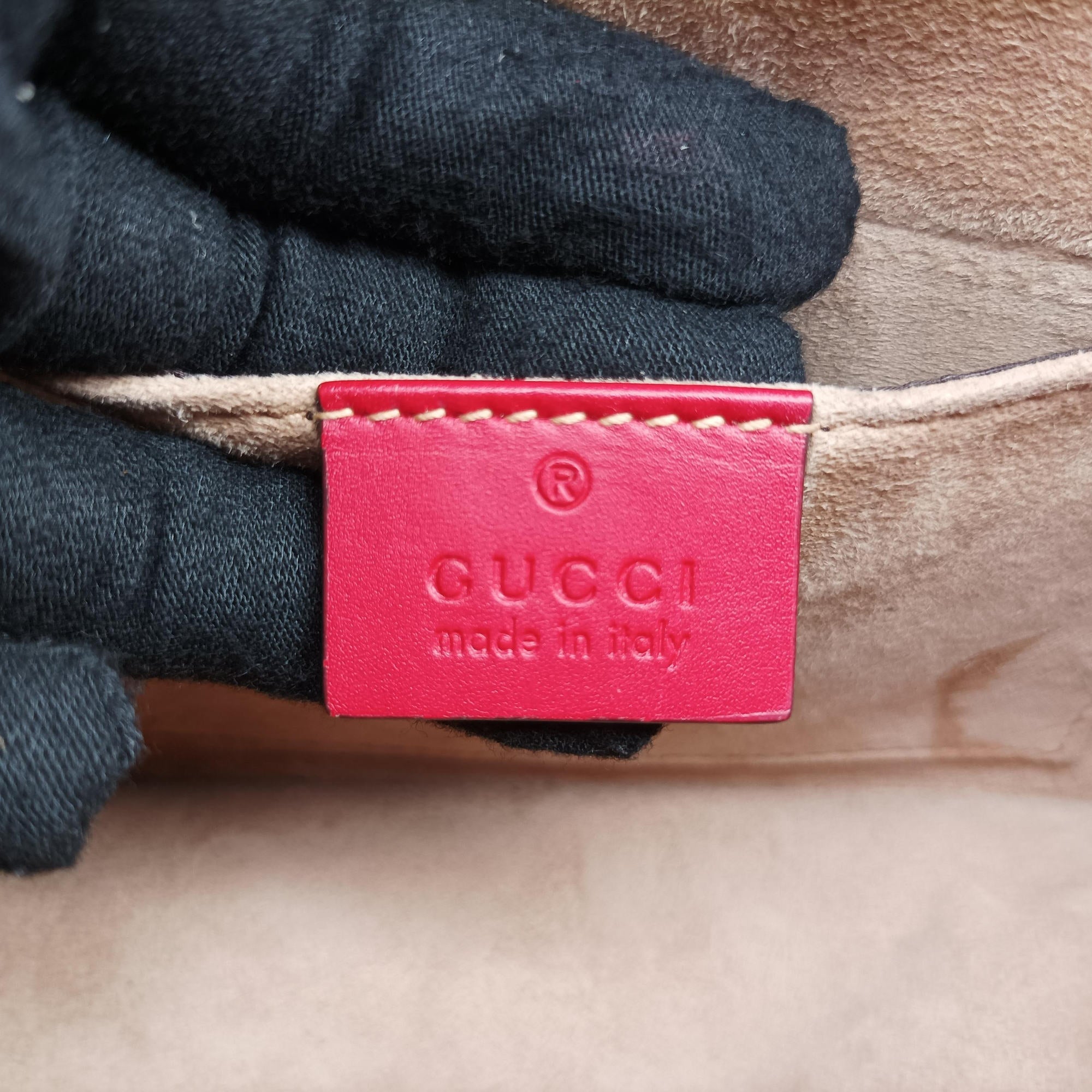 Pre-owned Gucci Sylvie Red Leather 470270 shoulderbag | stylenewstar