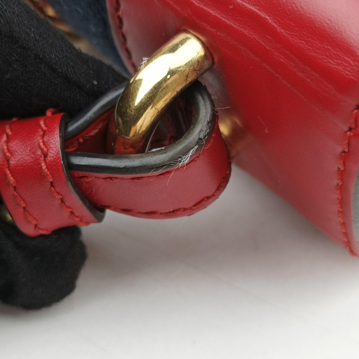 Pre-owned Gucci Sylvie Red Leather 470270 shoulderbag | stylenewstar