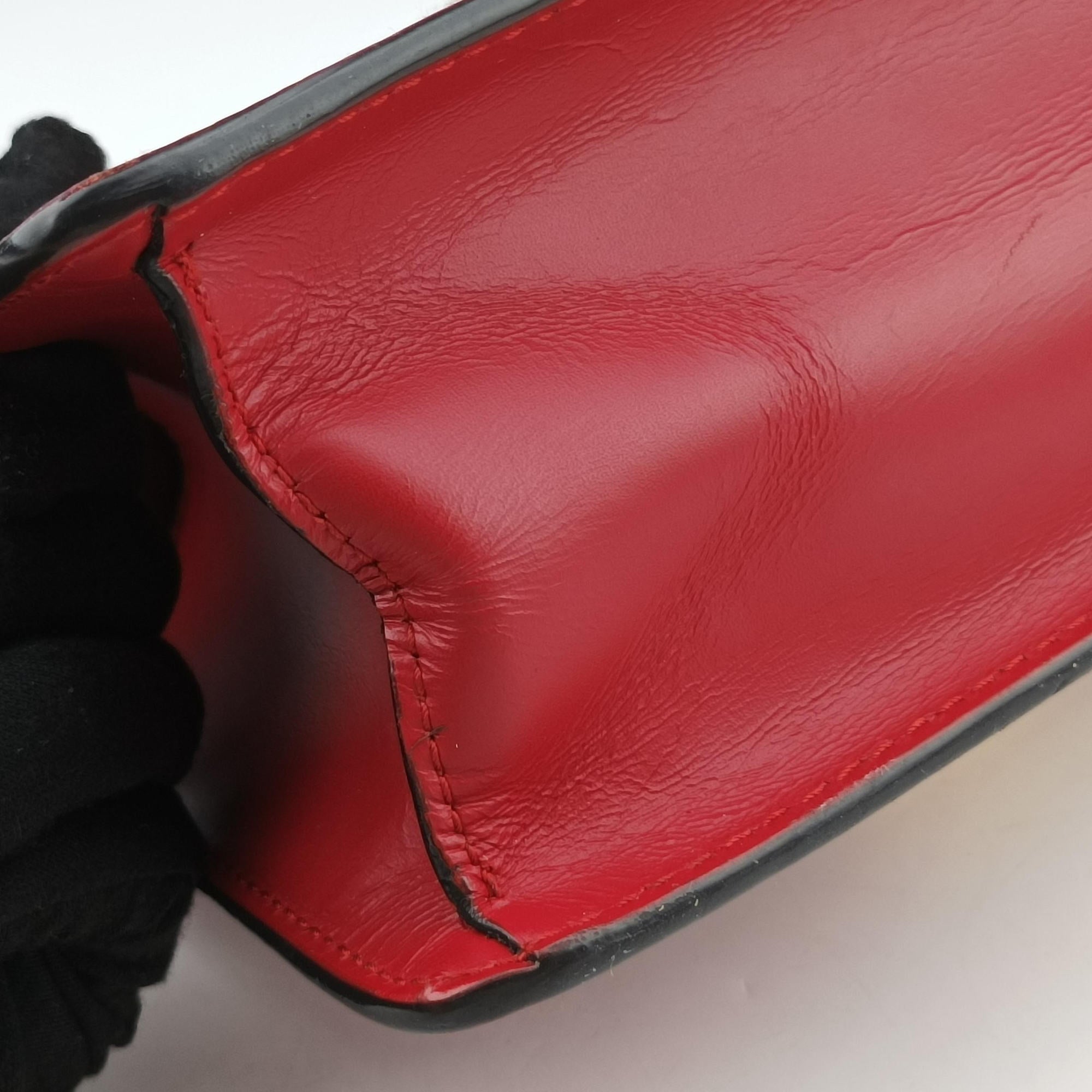 Pre-owned Gucci Sylvie Red Leather 470270 shoulderbag | stylenewstar