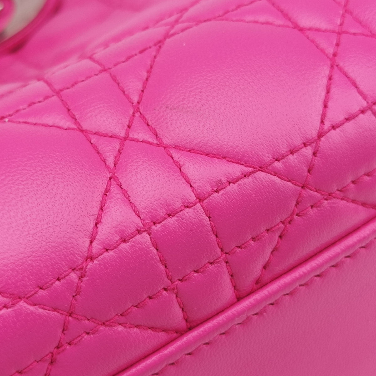 Pre-owned Christian Dior Lady Dior Pink lambskin  shoulderbag | stylenewstar